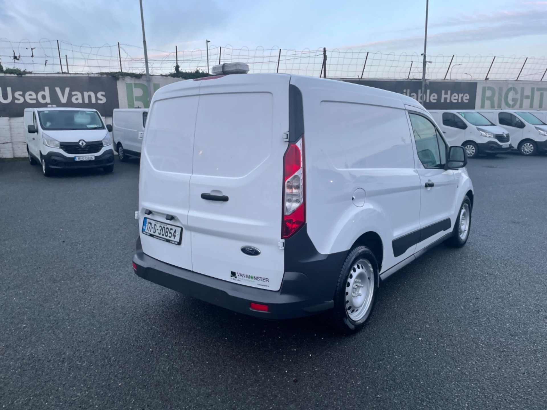2017 Ford Transit Connect Connect SWB Base1.5td75ps 5SPD (171D30854) Image 6