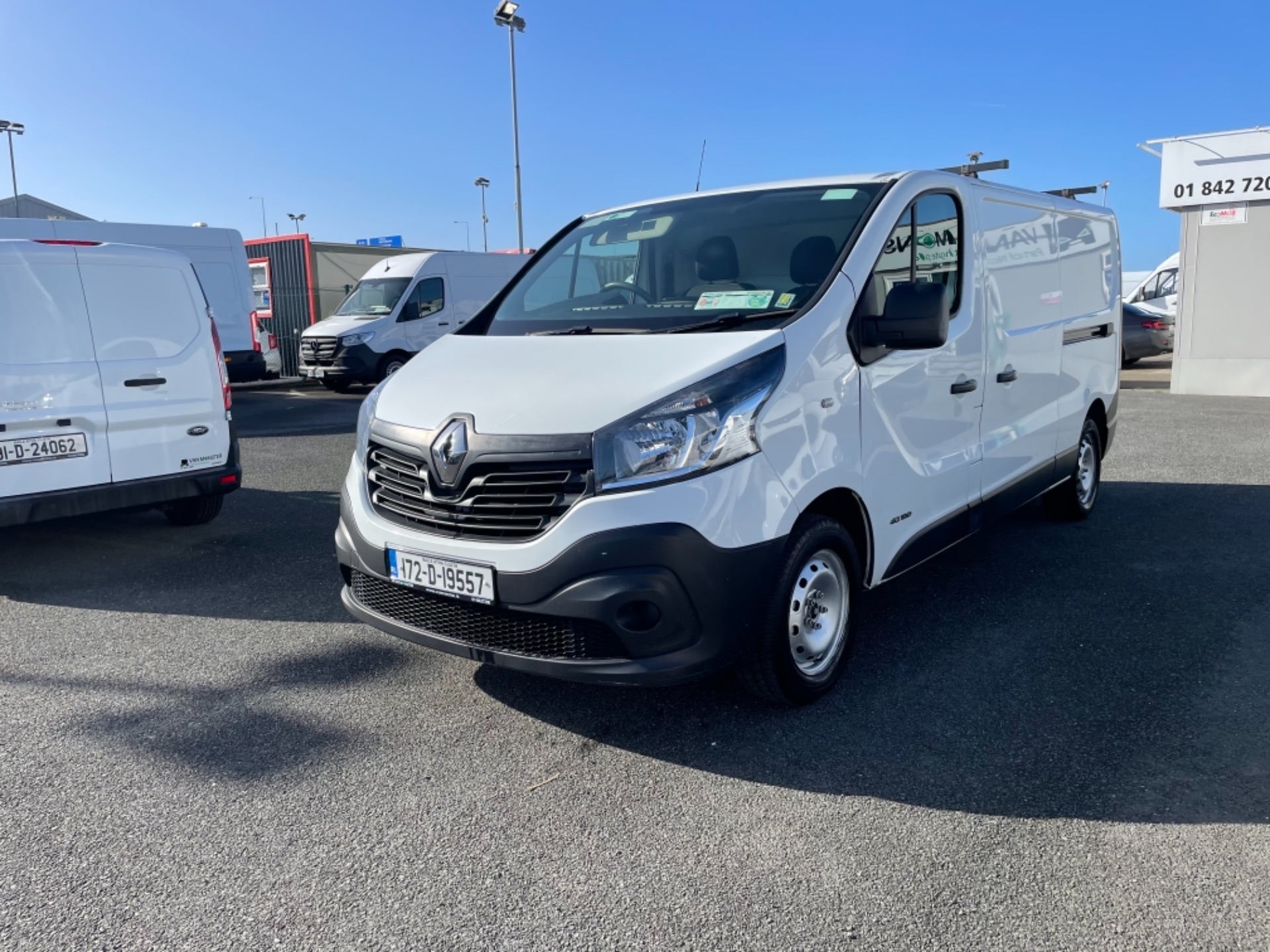 2017 Renault Trafic LL29 DCI 120 Business 3DR (172D19557) Thumbnail 3