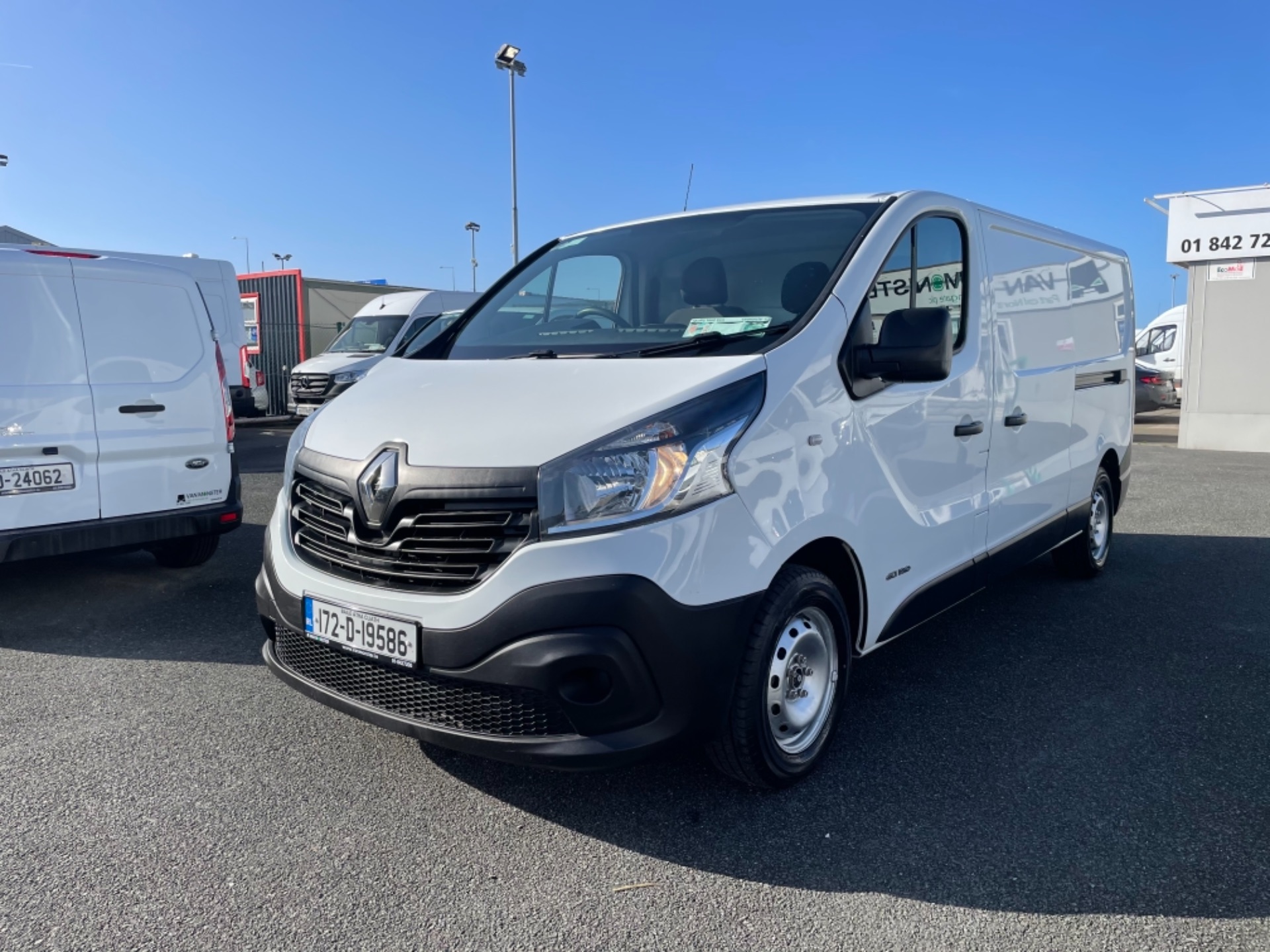 2017 Renault Trafic LL29 DCI 120 Business 3DR (172D19586) Thumbnail 3