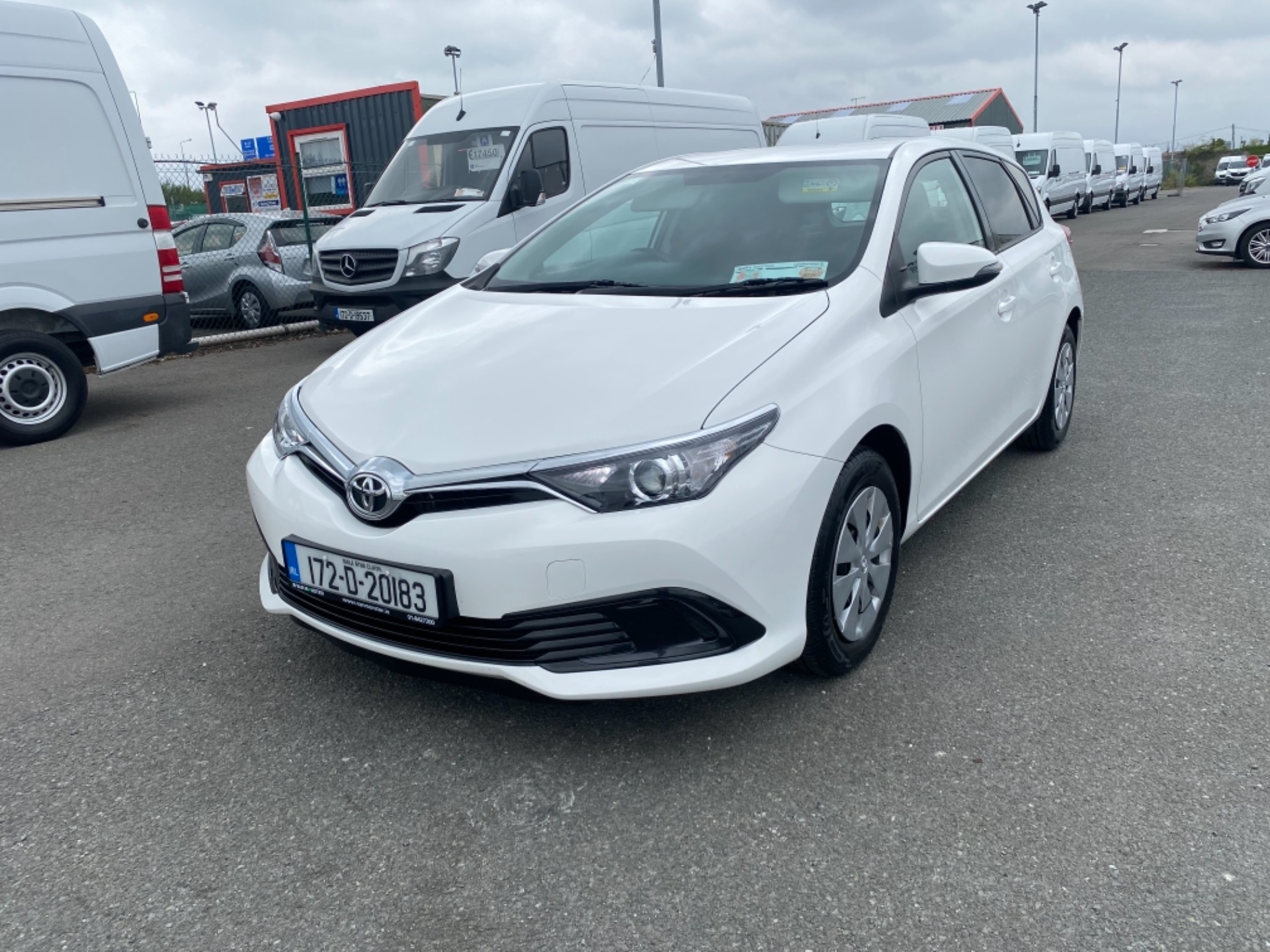 2017 Toyota Auris VAN 1.4 D4D Terra 4DR (172D20183) | Van Monster