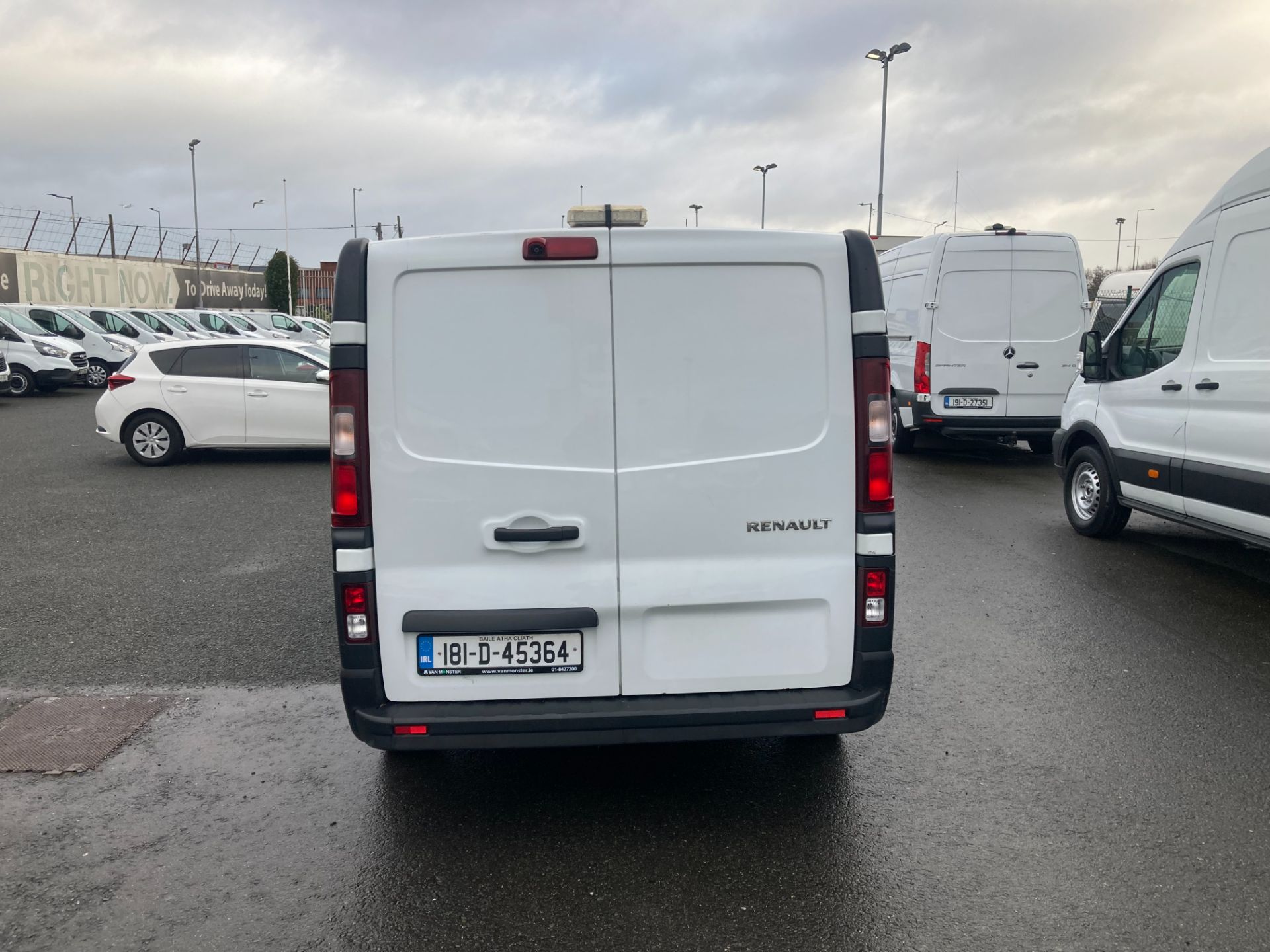 2018 Renault Trafic LL29 DCI 120 Business 3DR (181D45364) Thumbnail 4