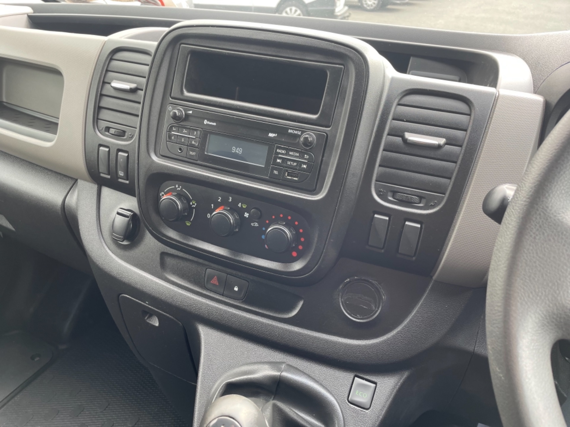 2018 Renault Trafic LL29 DCI 120 Business 3DR (181D11526) Thumbnail 12