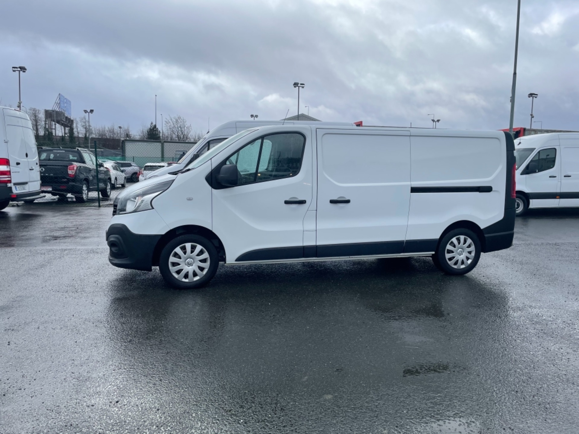 2018 Renault Trafic LL29 DCI 120 Business 3DR (181D11568) Thumbnail 4