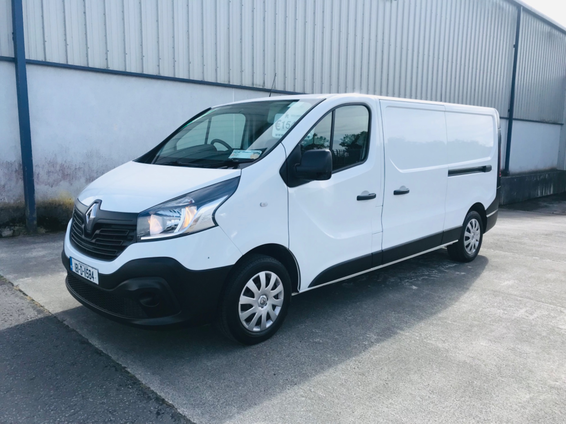 2018 Renault Trafic LL29 DCI 120 Business 3DR (181D11584) Thumbnail 1
