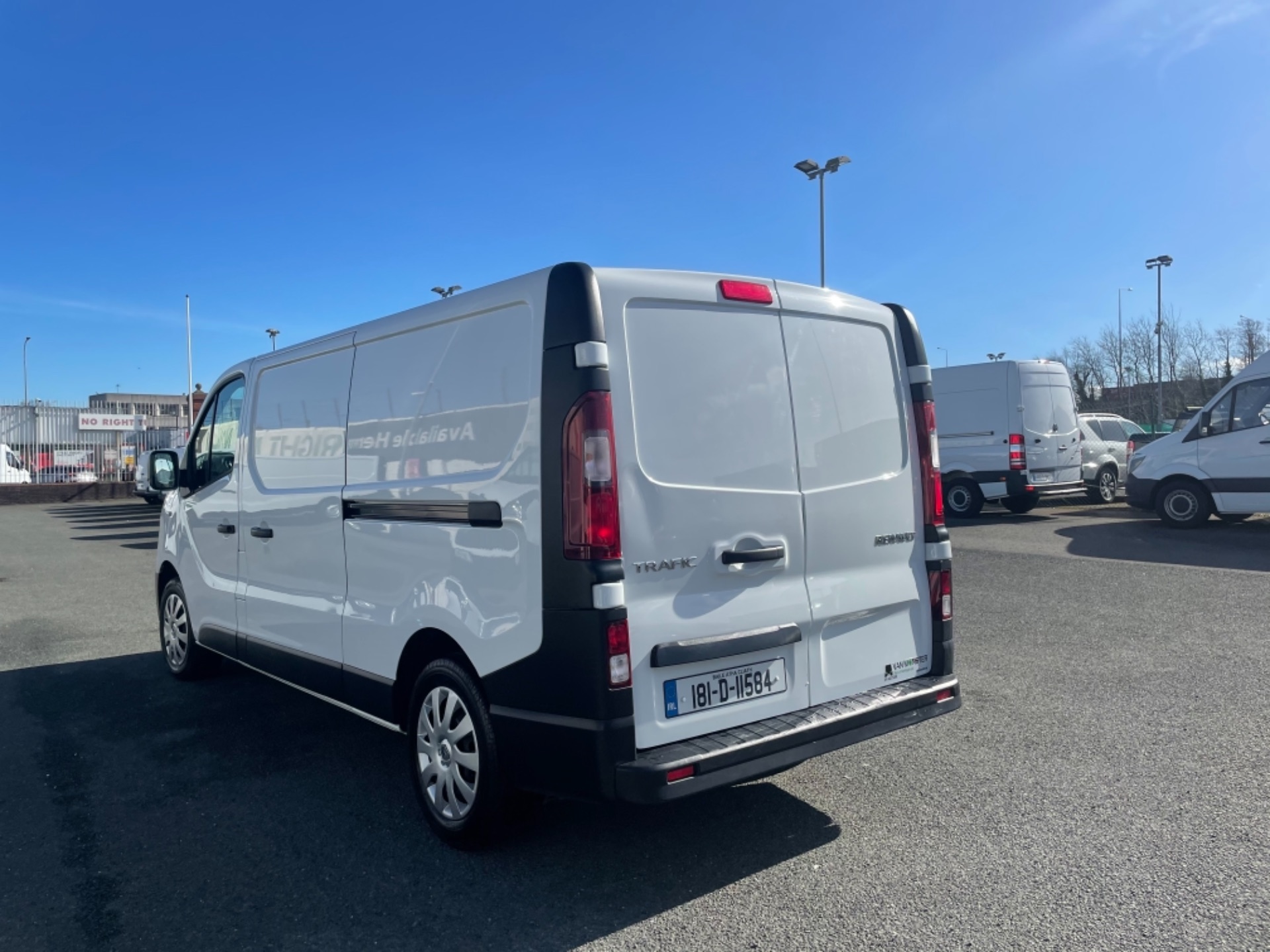 2018 Renault Trafic LL29 DCI 120 Business 3DR (181D11584) Thumbnail 4