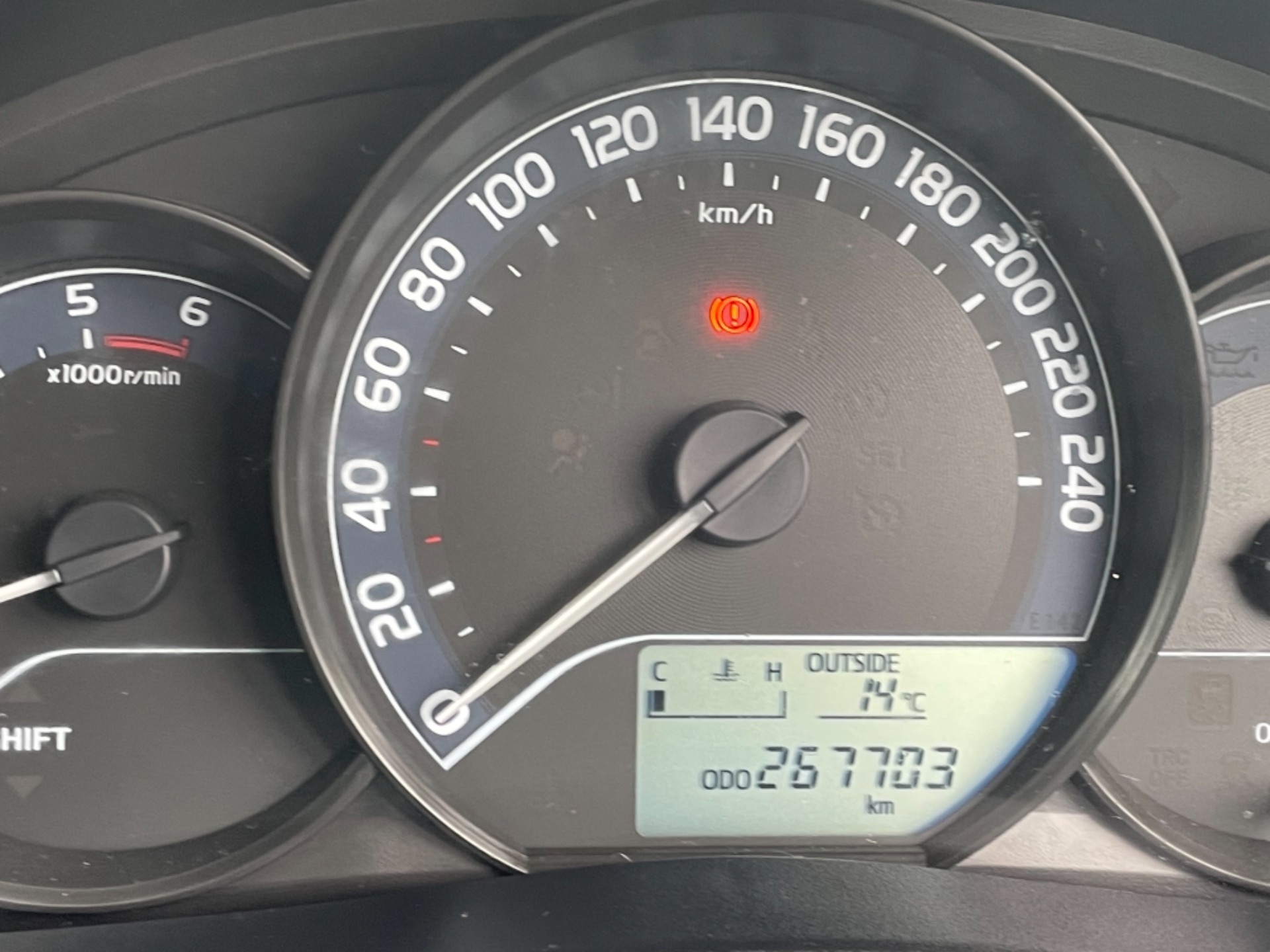 2018 Toyota Auris VAN 1.4 D4D Terra 4DR (181D12183) Image 12