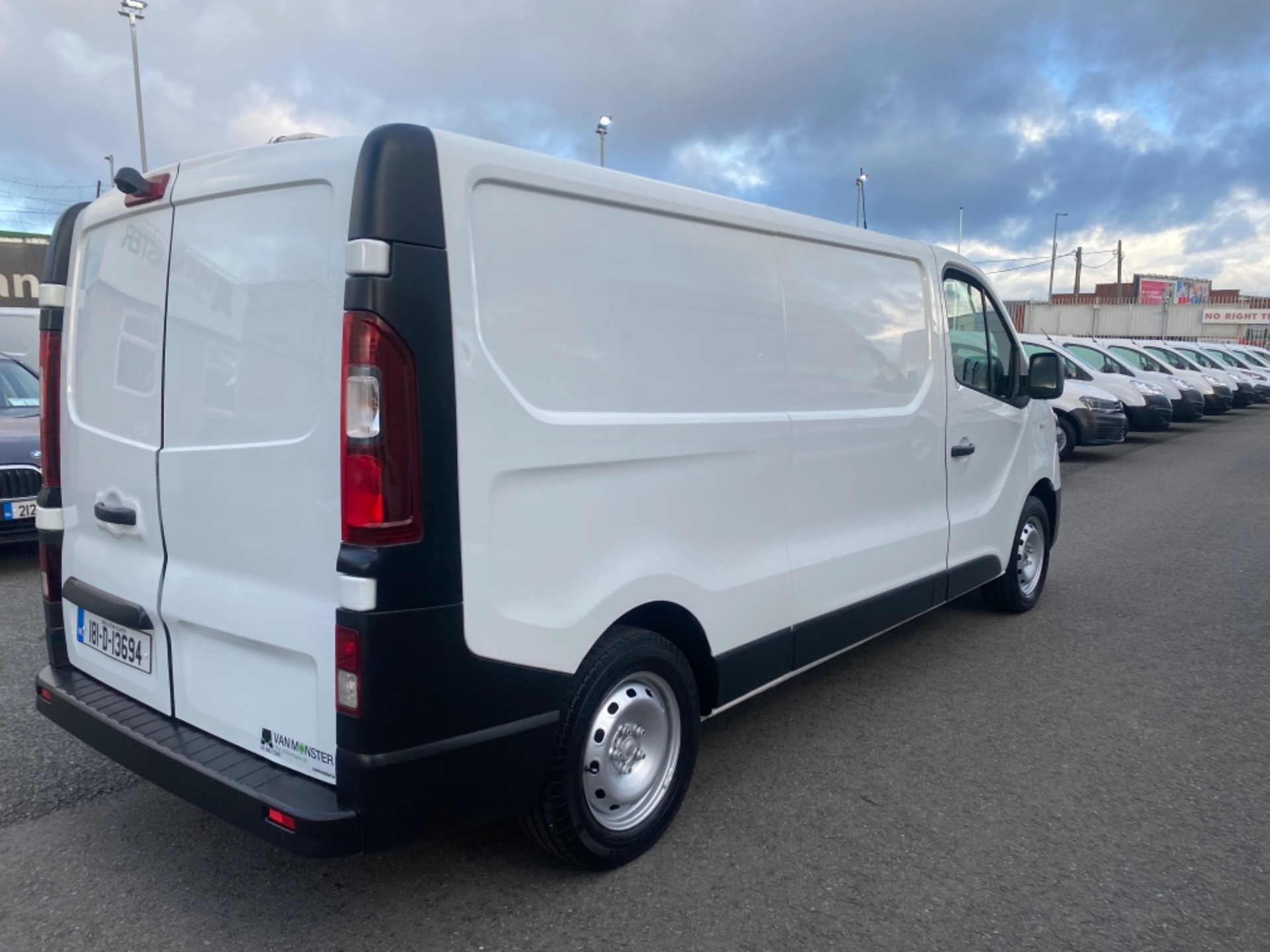 2018 Renault Trafic LL29 DCI 120 Business 3DR (181D13694) Thumbnail 8