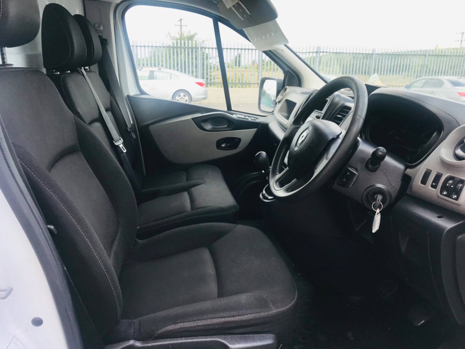 2018 Renault Trafic LL29 DCI 120 Business 3DR (181D13722) Thumbnail 13