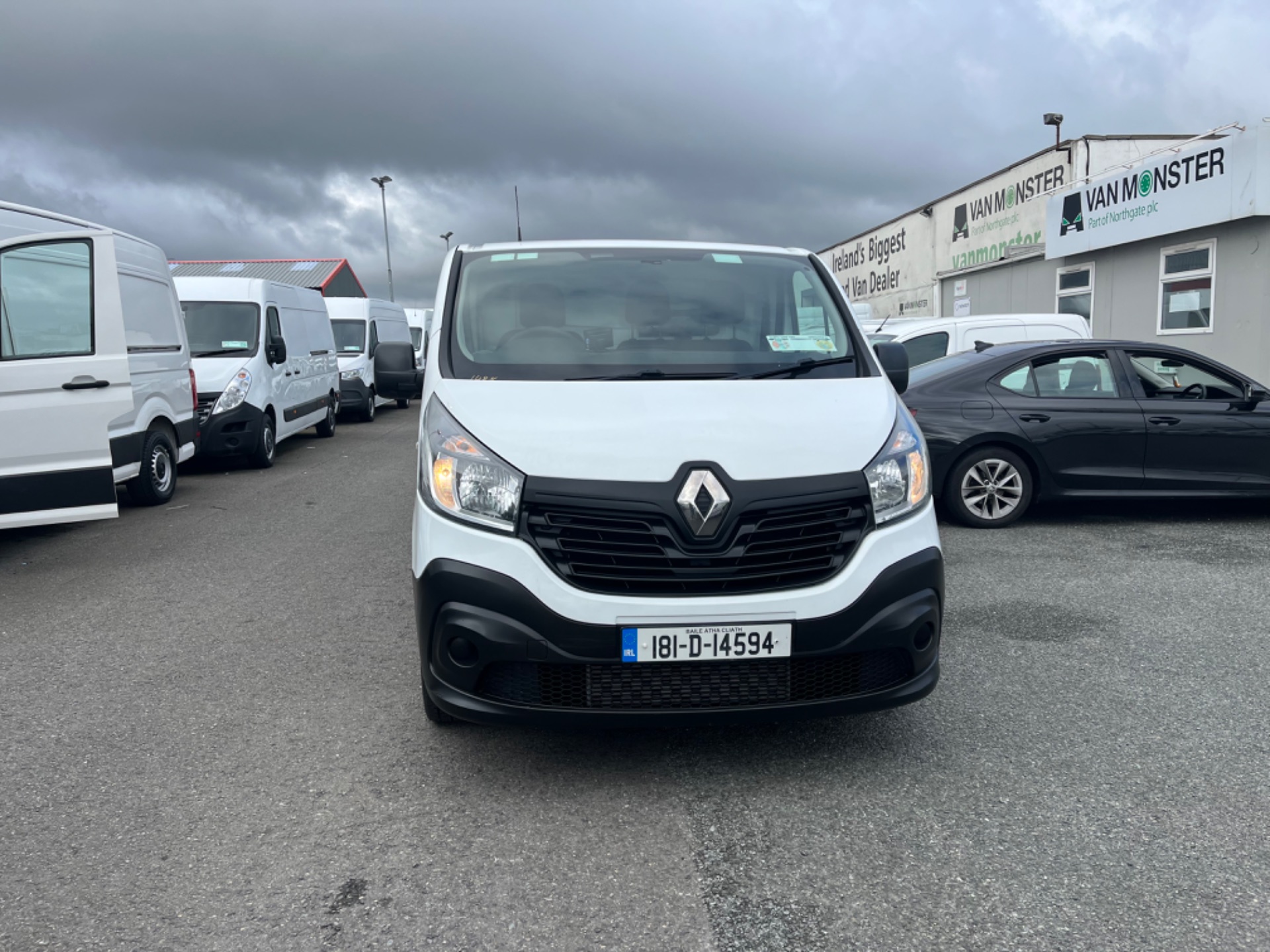 2018 Renault Trafic LL29 DCI 120 Business 3DR (181D14594) Thumbnail 2