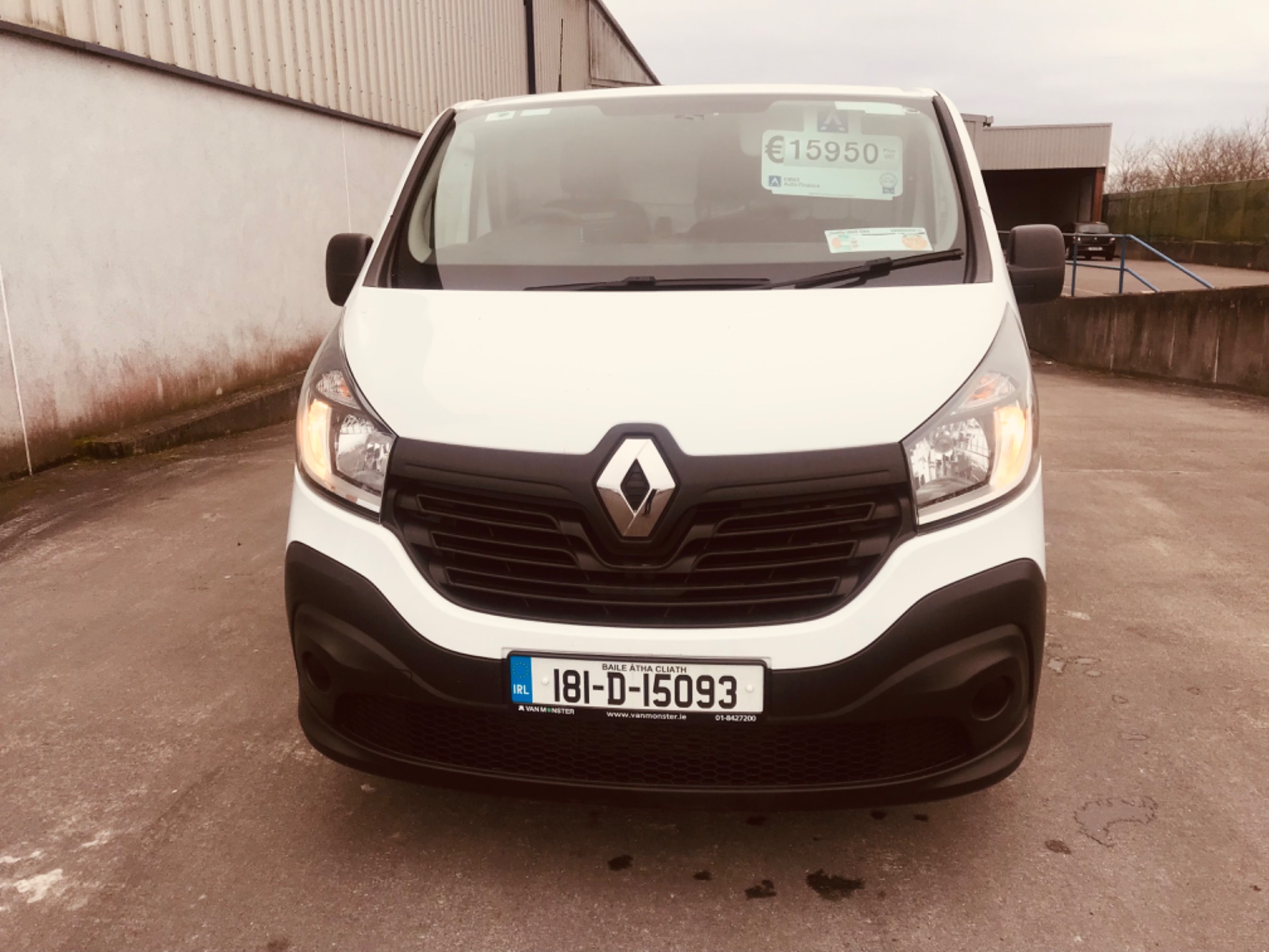 2018 Renault Trafic LL29 DCI 120 Business 3DR (181D15093) Thumbnail 2
