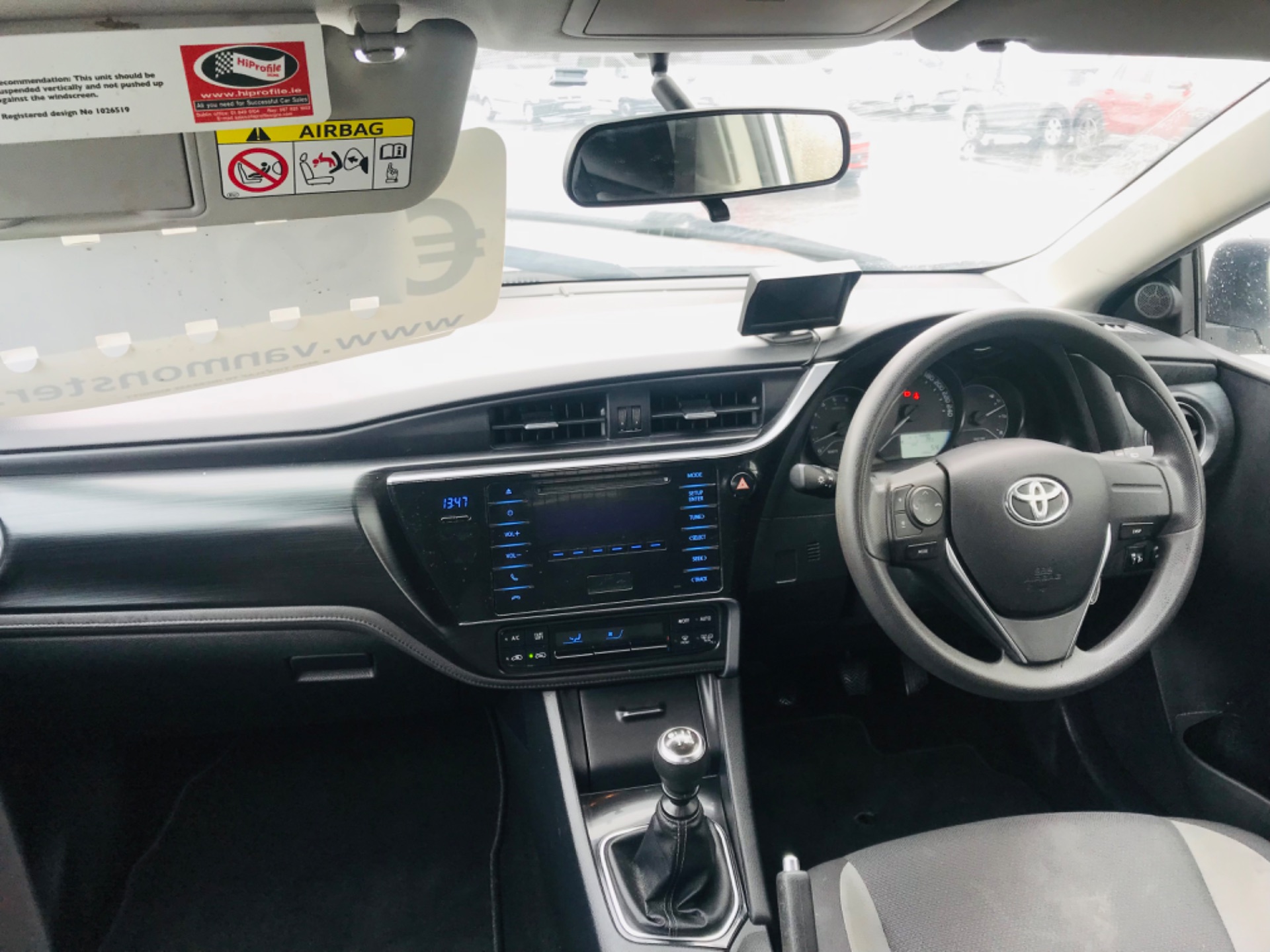 2018 Toyota Auris VAN 1.4 D4D TERRA 4DR (181D21718) Thumbnail 10