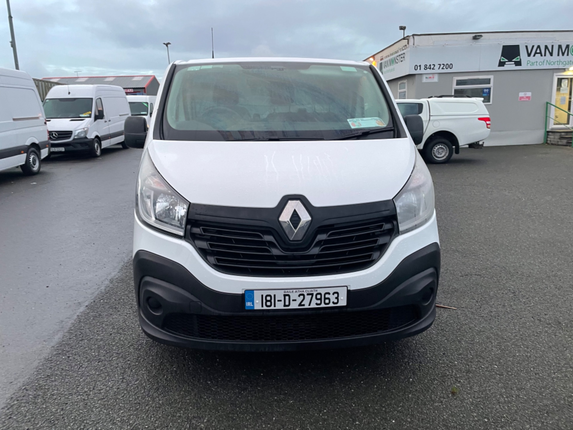 2018 Renault Trafic LL29 DCI 120 Business 3DR (181D27963) Thumbnail 2