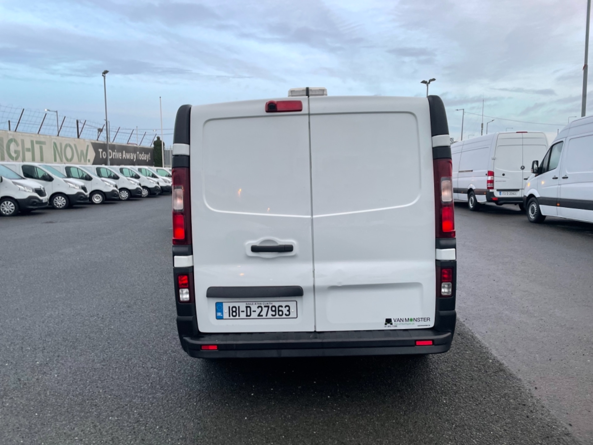2018 Renault Trafic LL29 DCI 120 Business 3DR (181D27963) Thumbnail 6