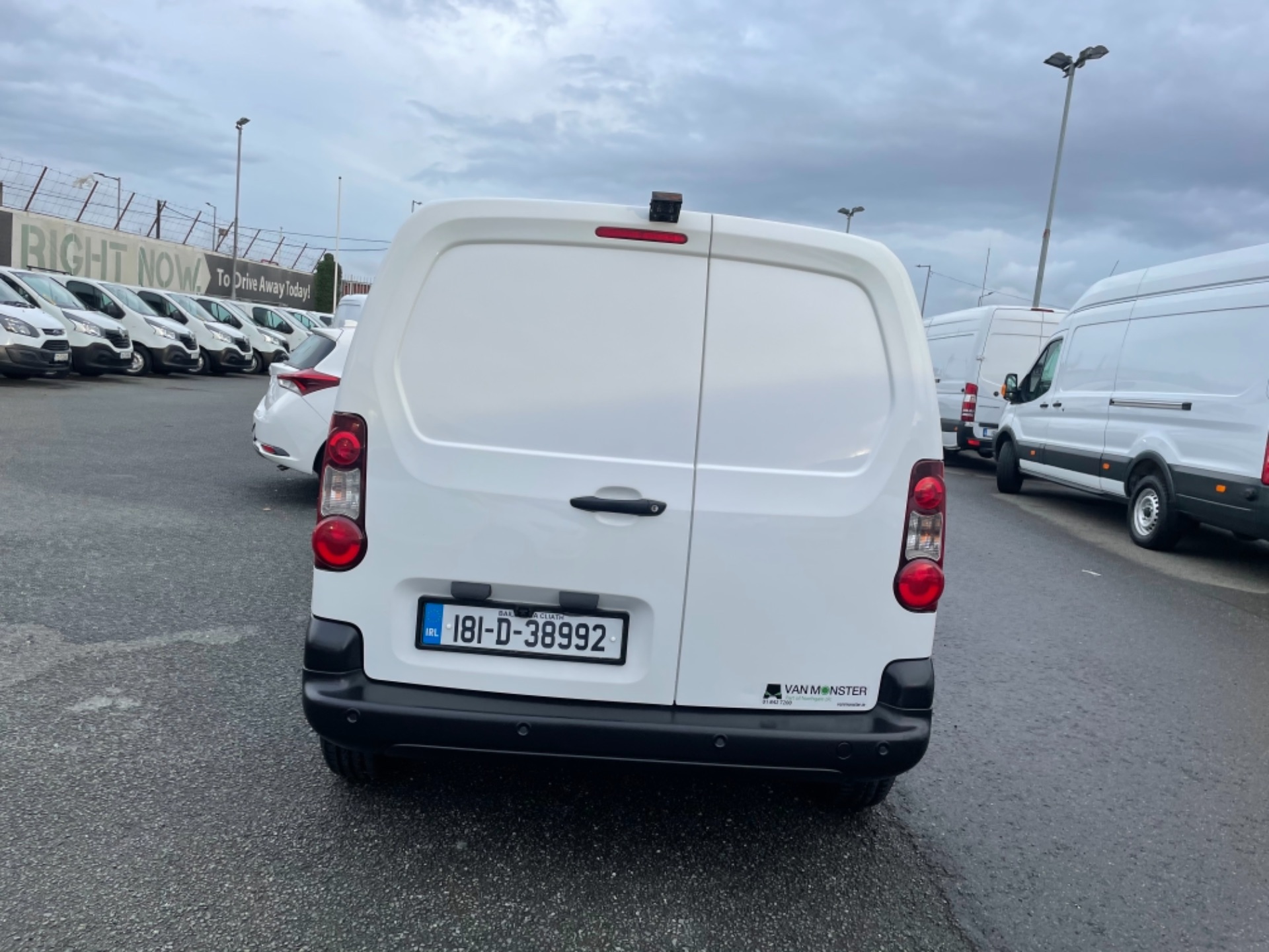 2018 Peugeot Partner Professional 1.6 Blue HDI 100 (181D38992) Image 6