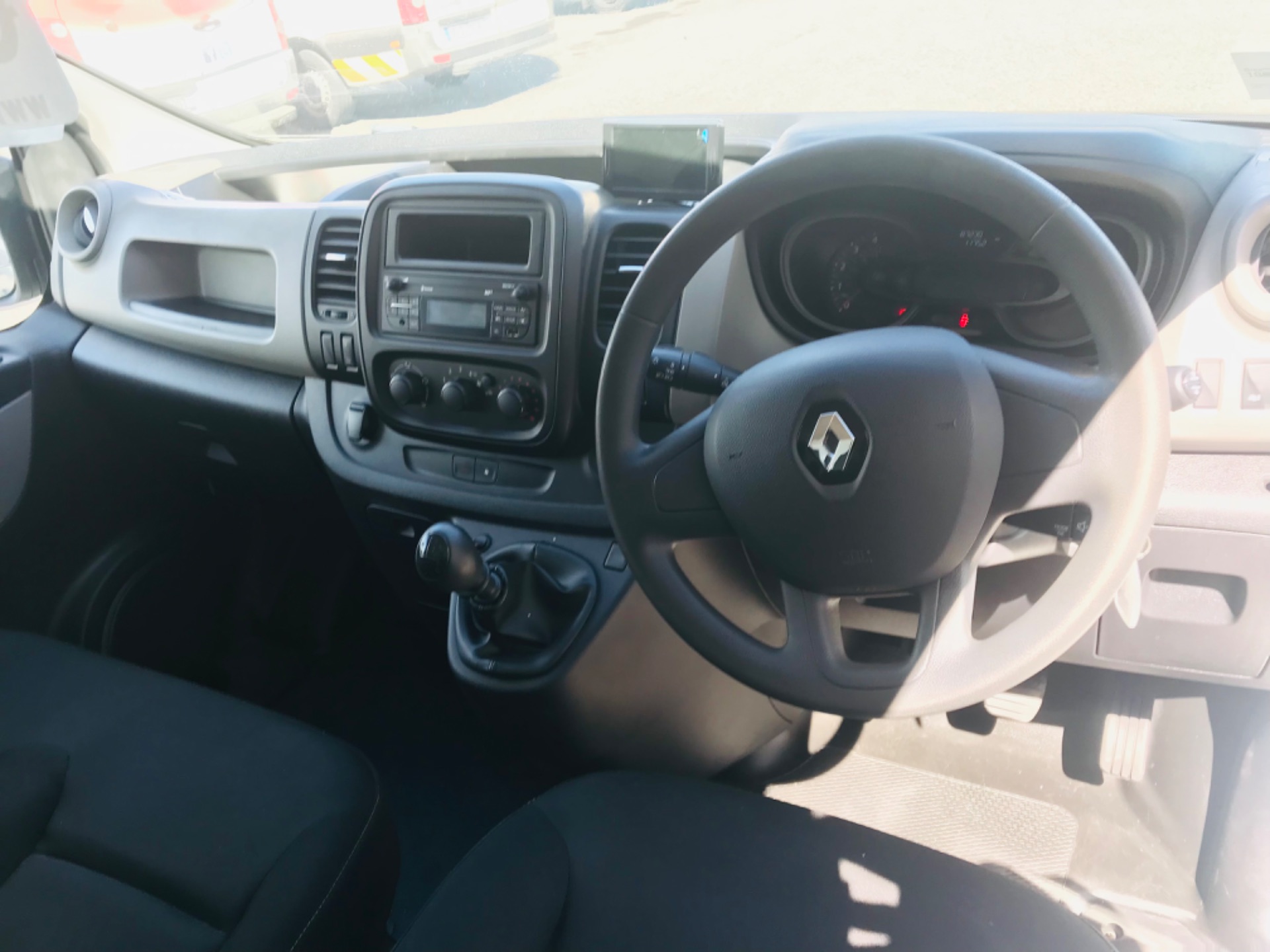 2018 Renault Trafic LL29 DCI 120 Business 3DR (181D43933) Image 12