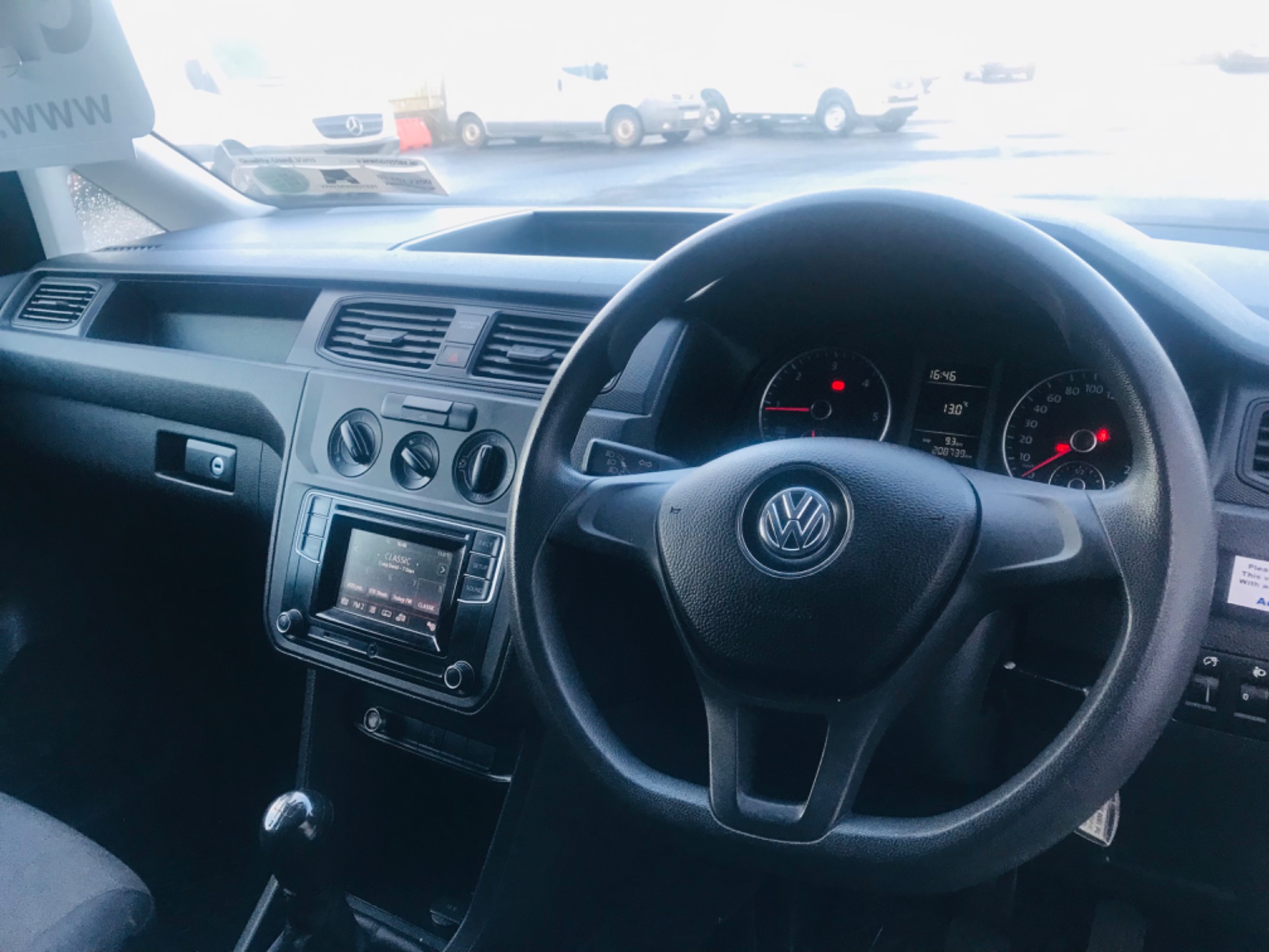 2018 Volkswagen Caddy PV TDI 102HP M5F (181D44675) Thumbnail 14