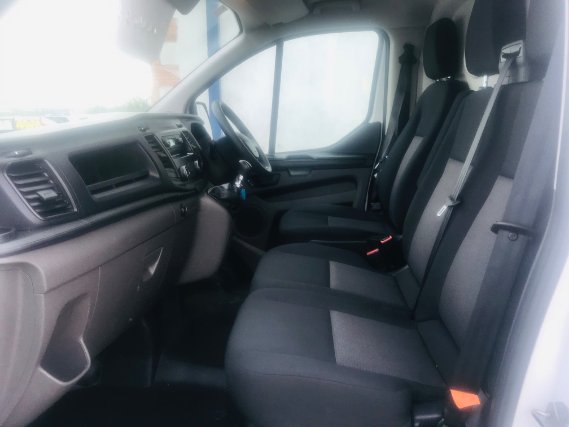 2018 Ford Transit Custom 300 BASE P/V L1 H1 (181D45551) Image 10