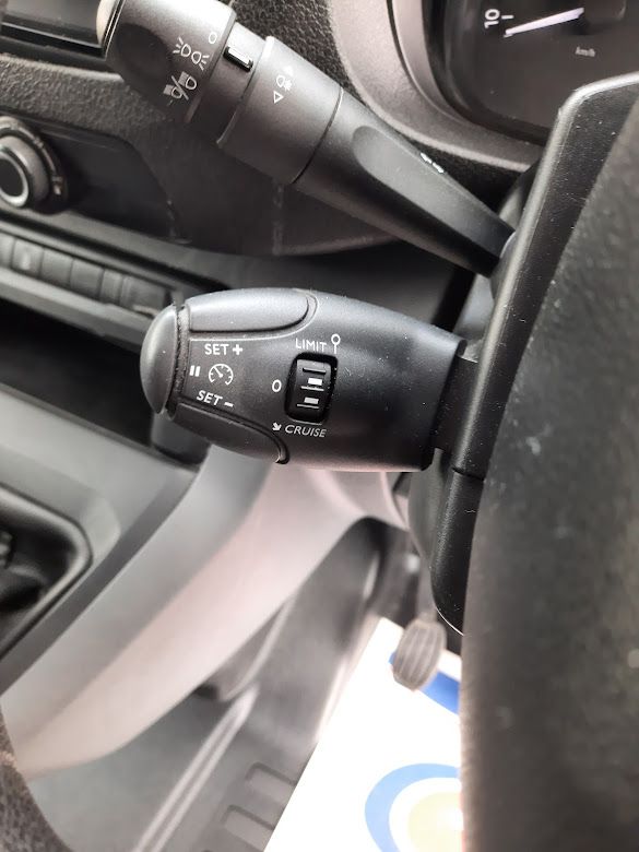 2018 Peugeot Expert Active Standard 1.6 Blue HDI 9 SWB, 2 side doors (182D2265) Image 5