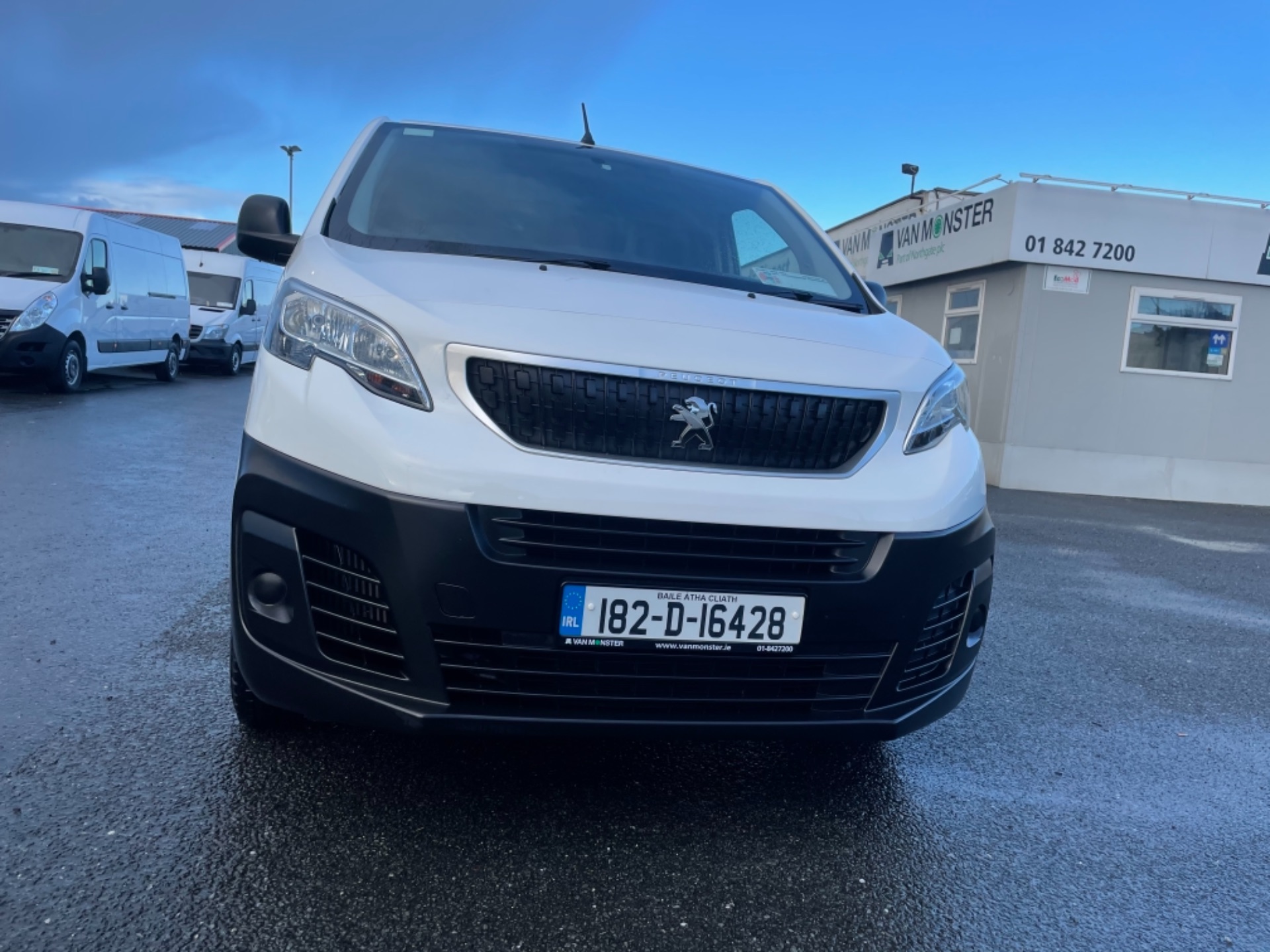 2018 Peugeot Expert Active Standard 1.6 Blue HDI 9 (182D16428) Thumbnail 9