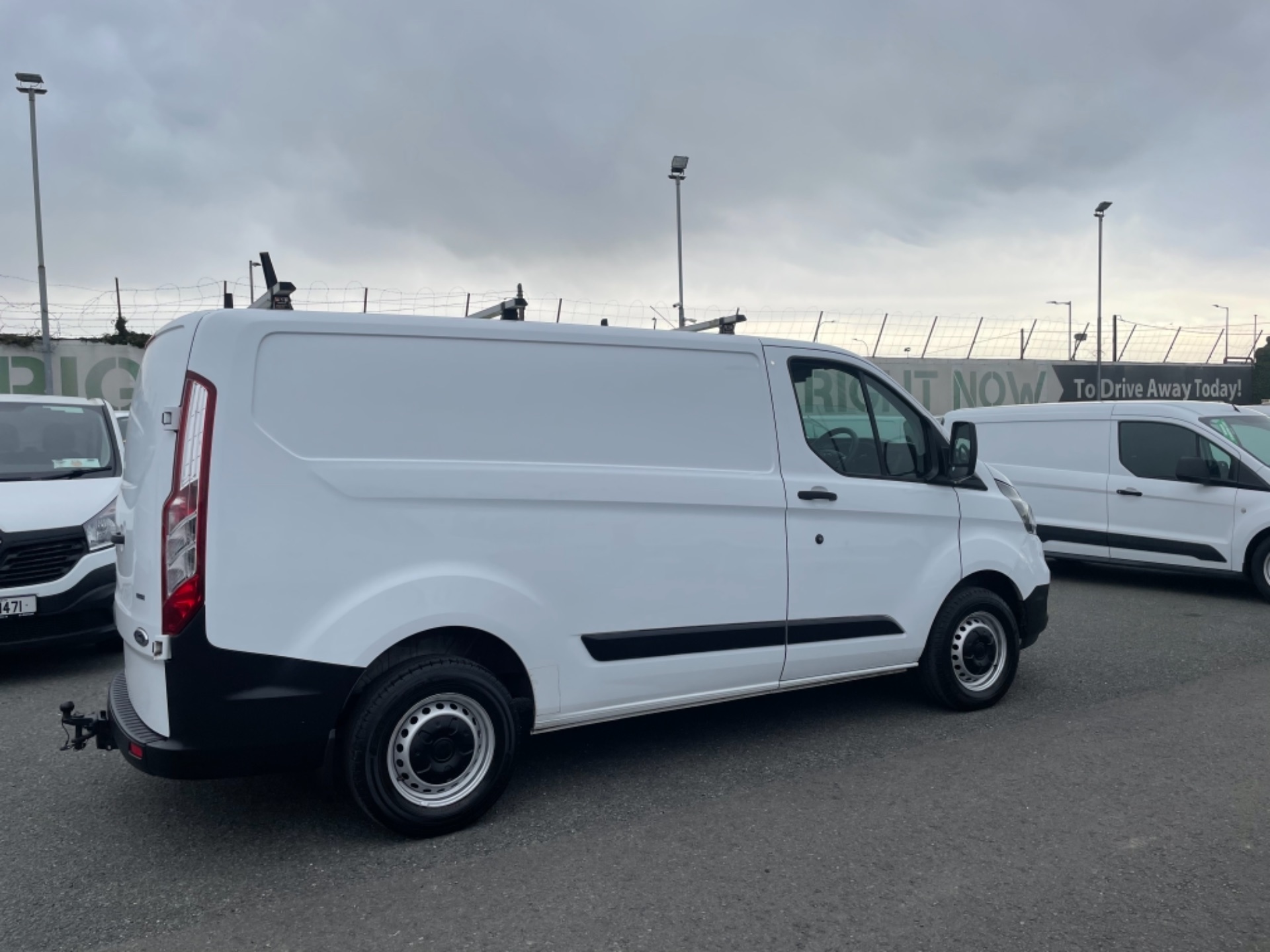 2018 Ford Transit Custom 300 BASE P/V L1 H1 (182D16499) Image 8