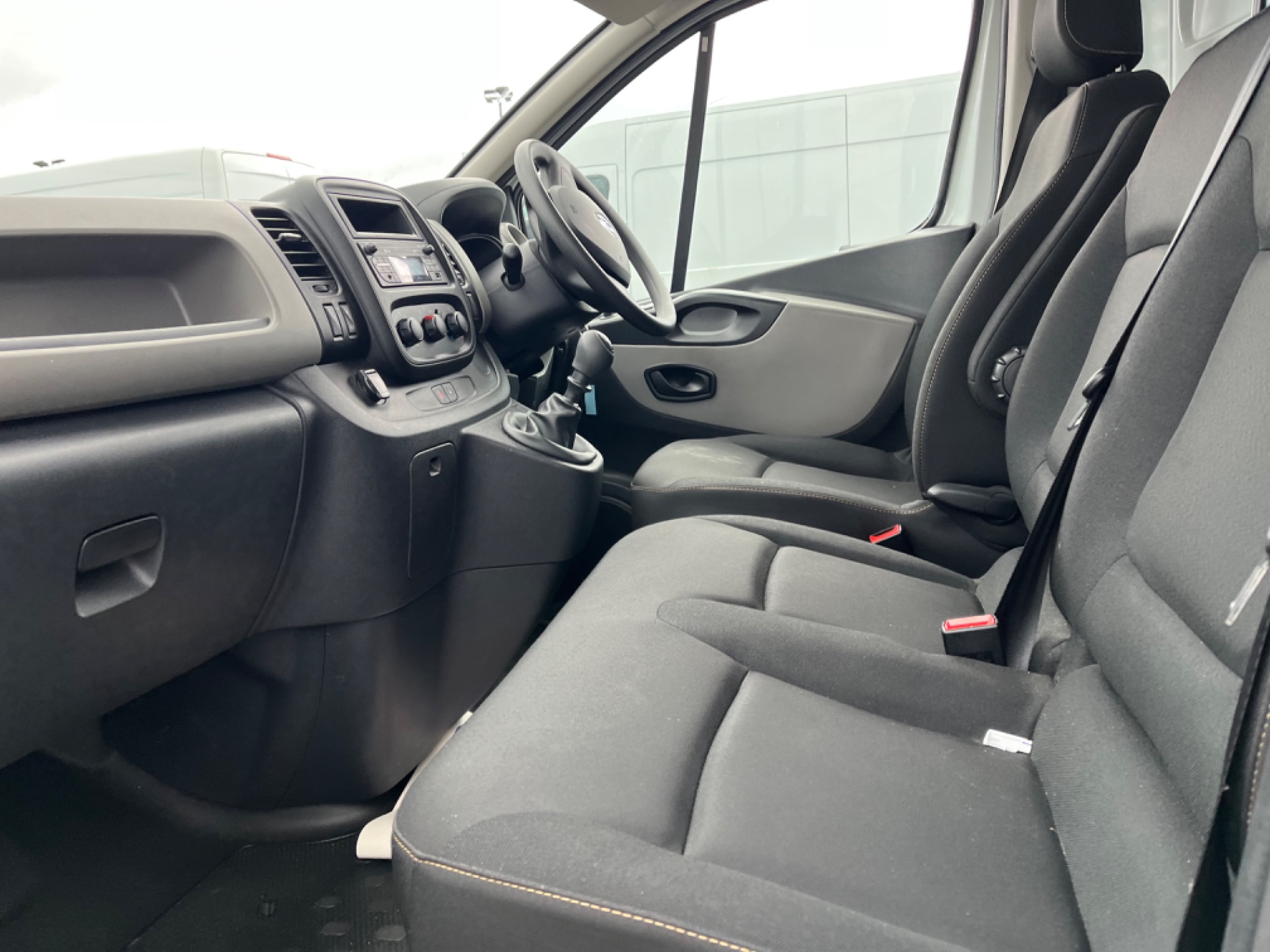 2019 Renault Trafic LL29 DCI 120 Business (191D31629) Thumbnail 11