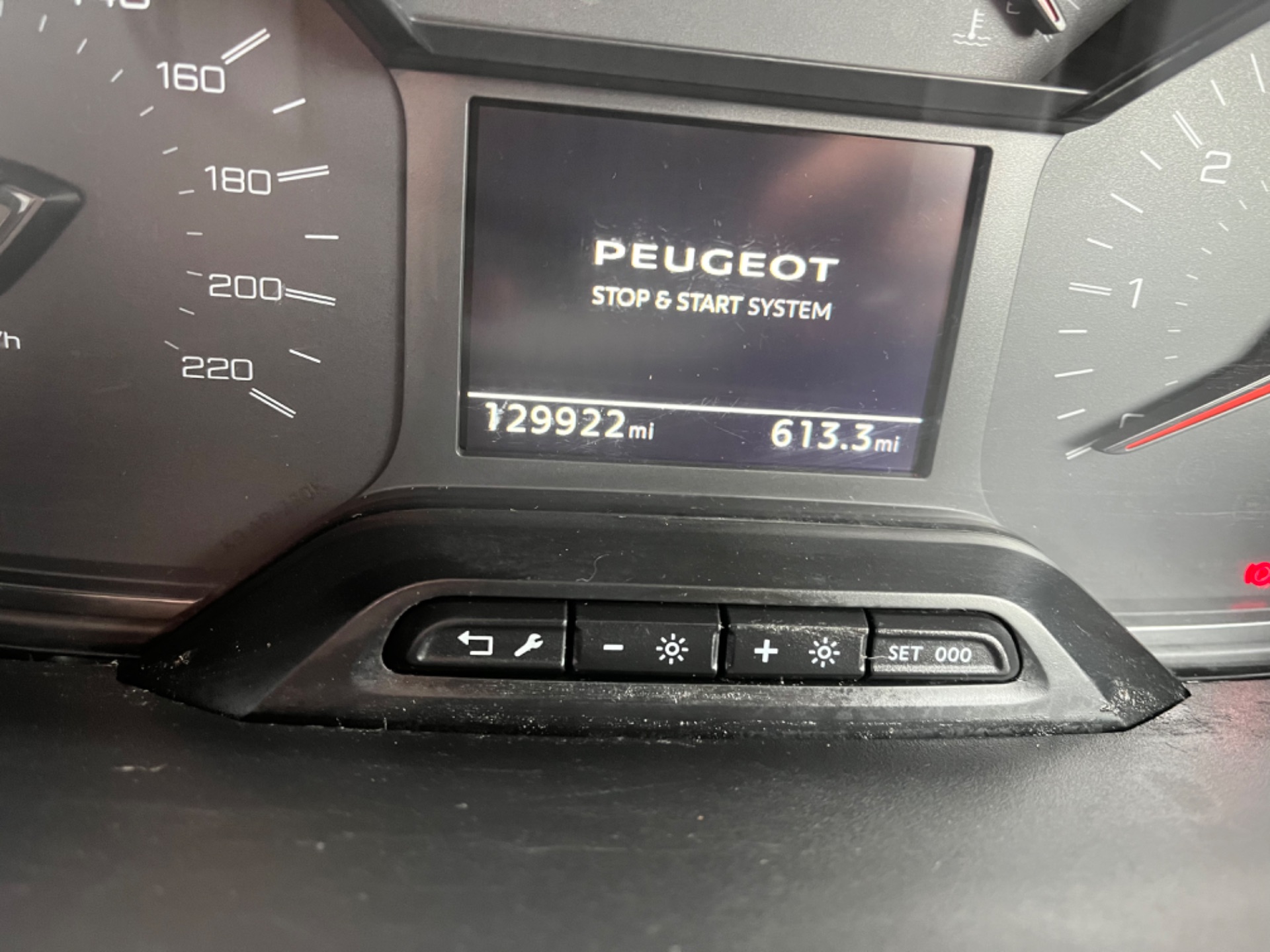 2019 Peugeot Partner Prof Plus 1.6hdi 100 1000KG 2D (191D44486) Thumbnail 13