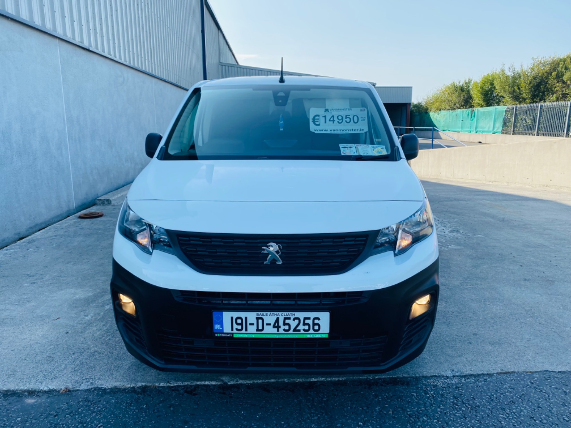 2019 Peugeot Partner Prof Plus 1.6hdi 100 1000KG 2D (191D45256) Thumbnail 2