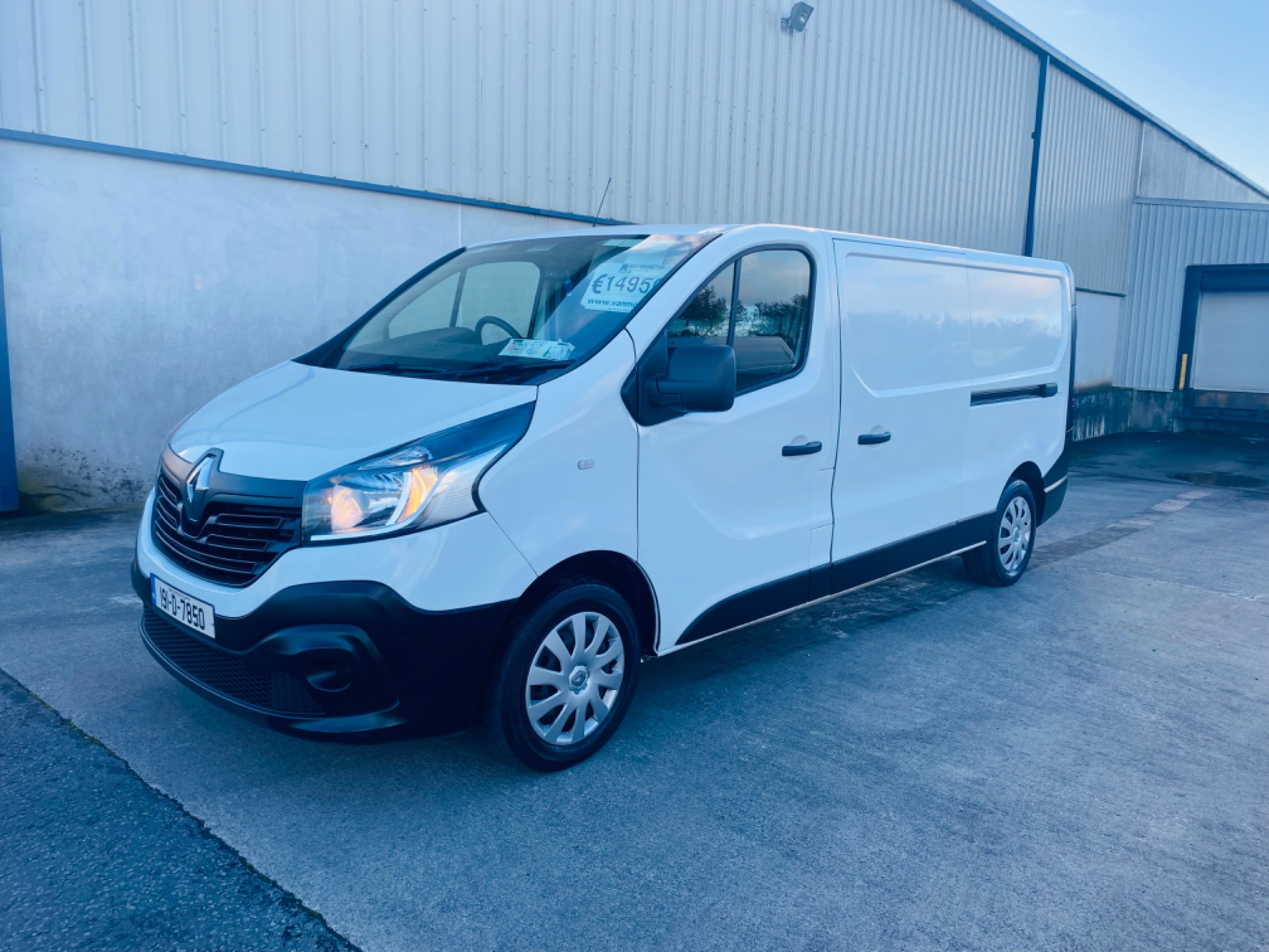 2019 Renault Trafic LL29 DCI 120 Business (191D7850) Thumbnail 1