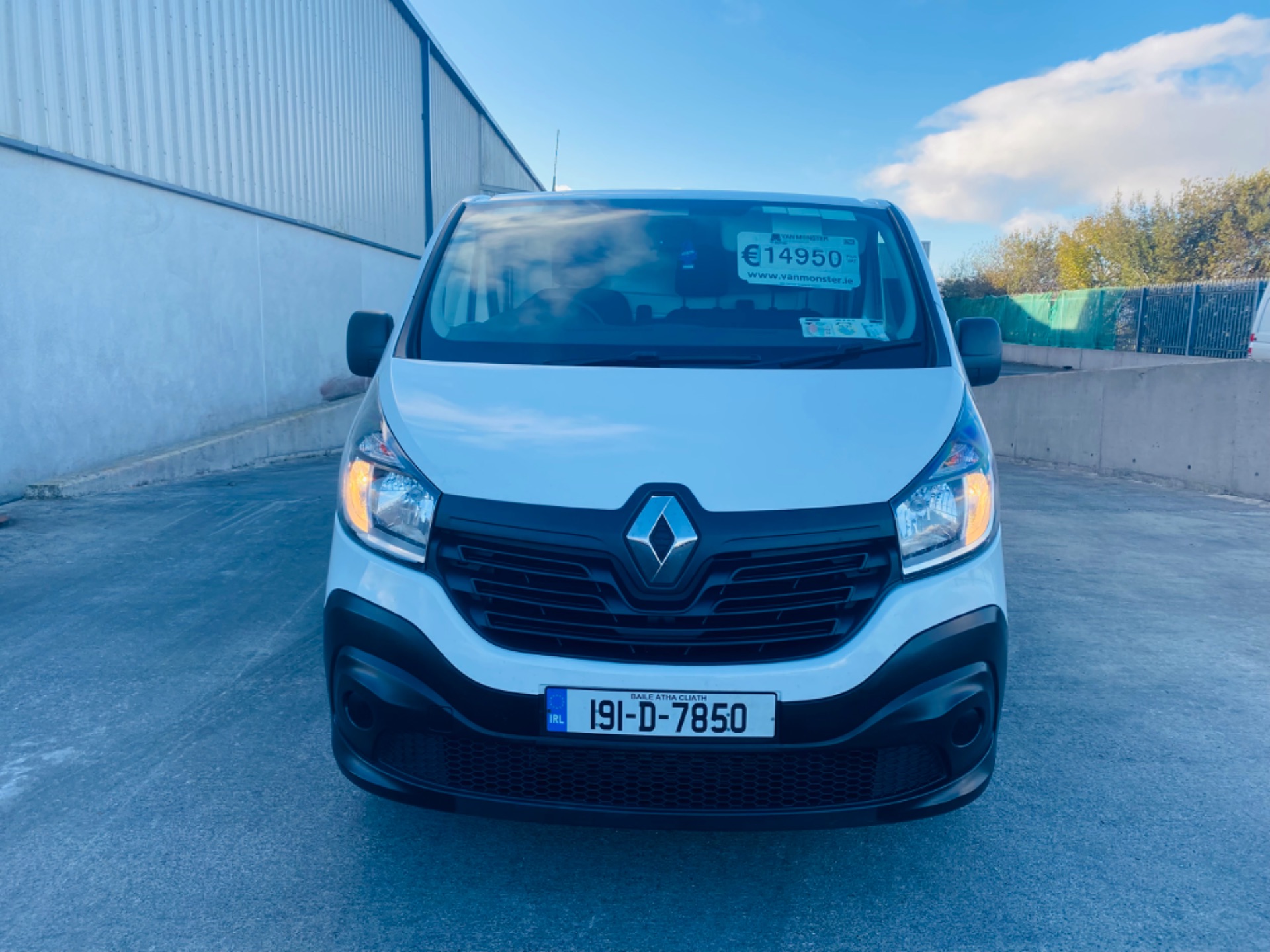 2019 Renault Trafic LL29 DCI 120 Business (191D7850) Thumbnail 2