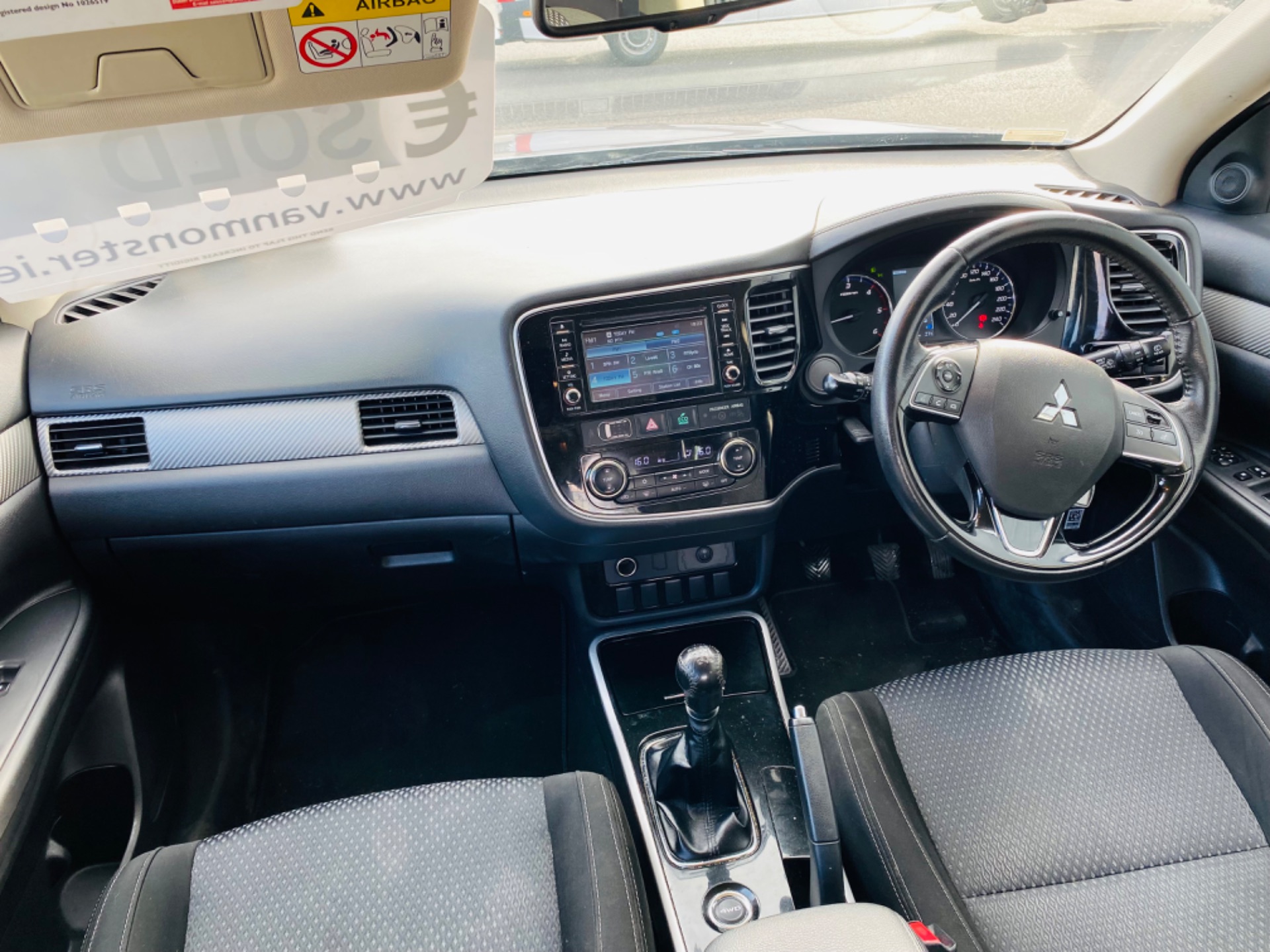 2019 Mitsubishi Outlander Outl 4WD 6MT N1 17MY 4DR (191D8665) Thumbnail 10