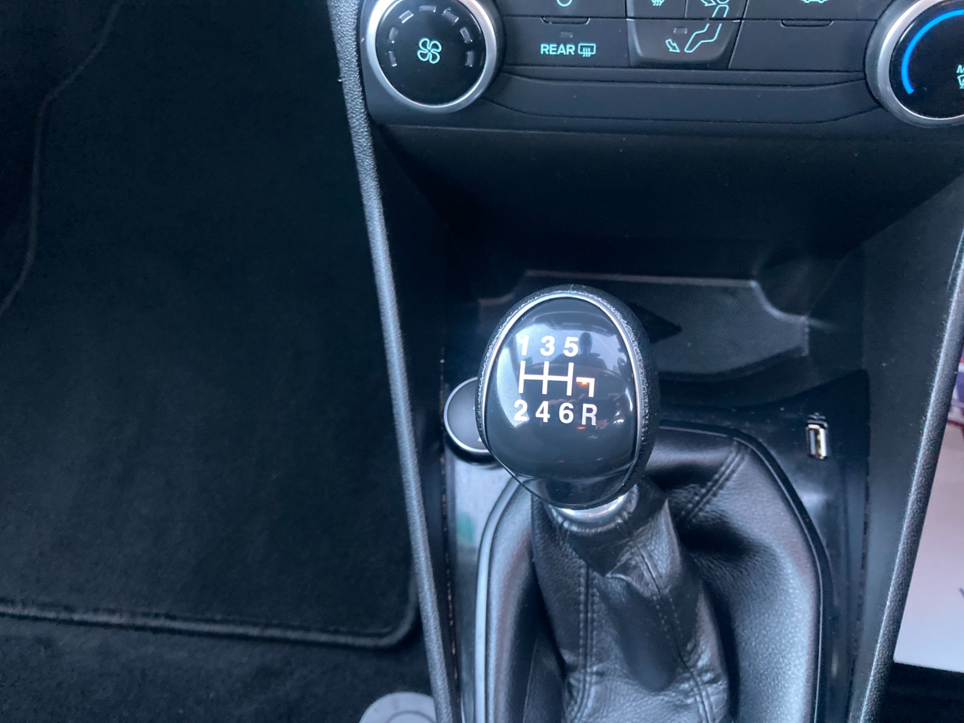 2019 Ford Fiesta VAN Trend 1.5TD 85PS M6 3DR 2D (192D18712) Thumbnail 13