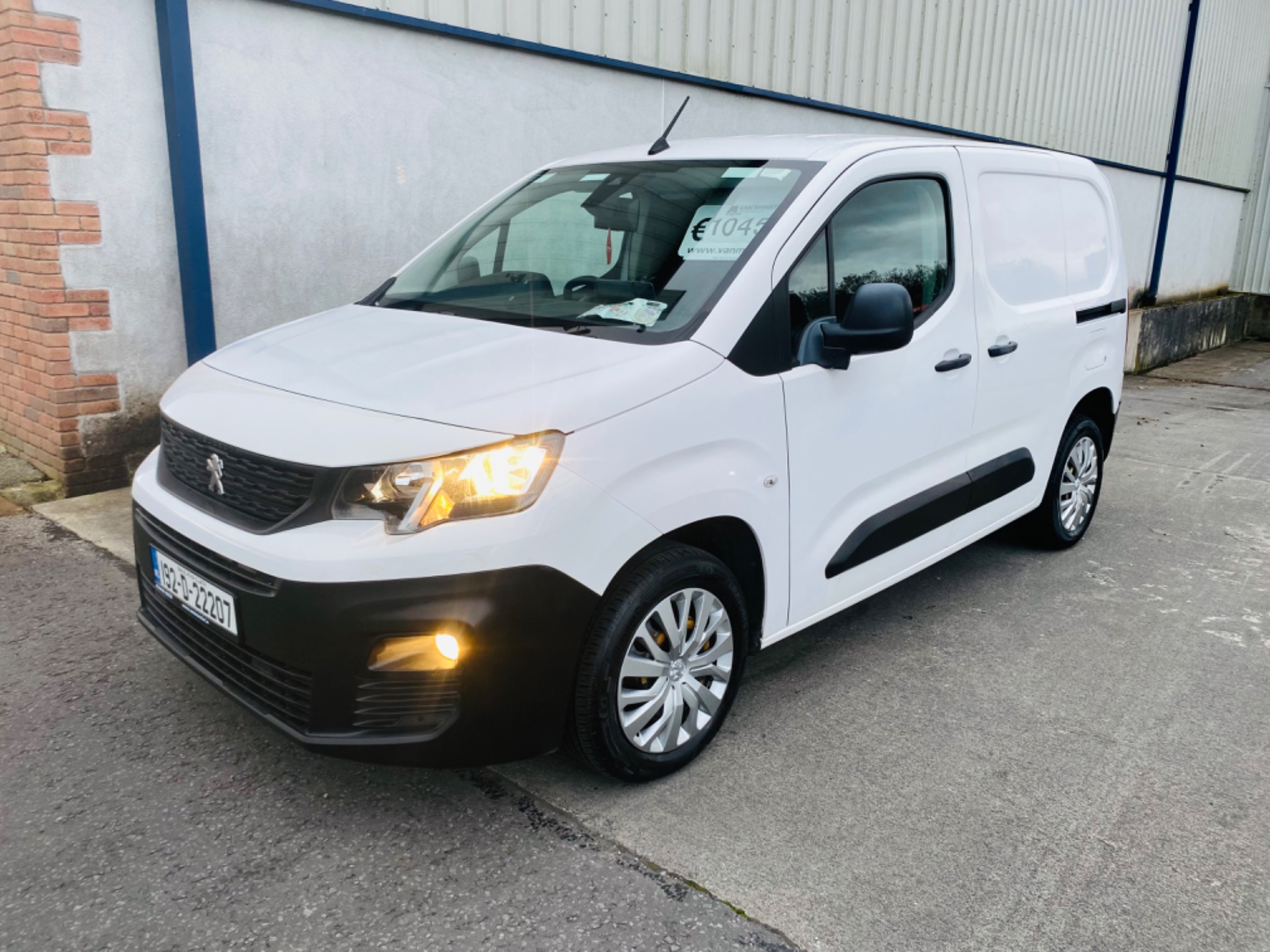 2019 Peugeot Partner Prof Plus 1.6hdi 100 1000KG 2D (192D22207)