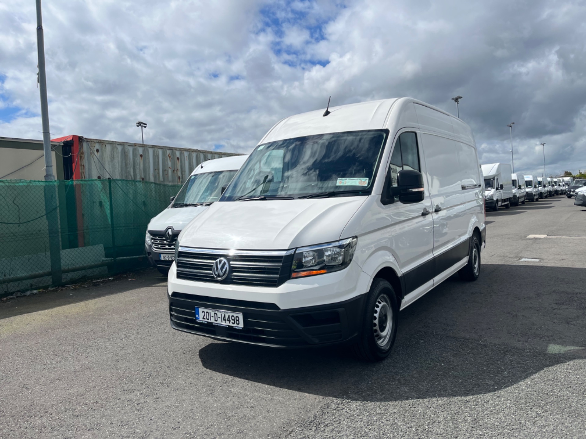 2020 Volkswagen Crafter 35 MWB 140HP M6F 5DR (201D14498) Image 2