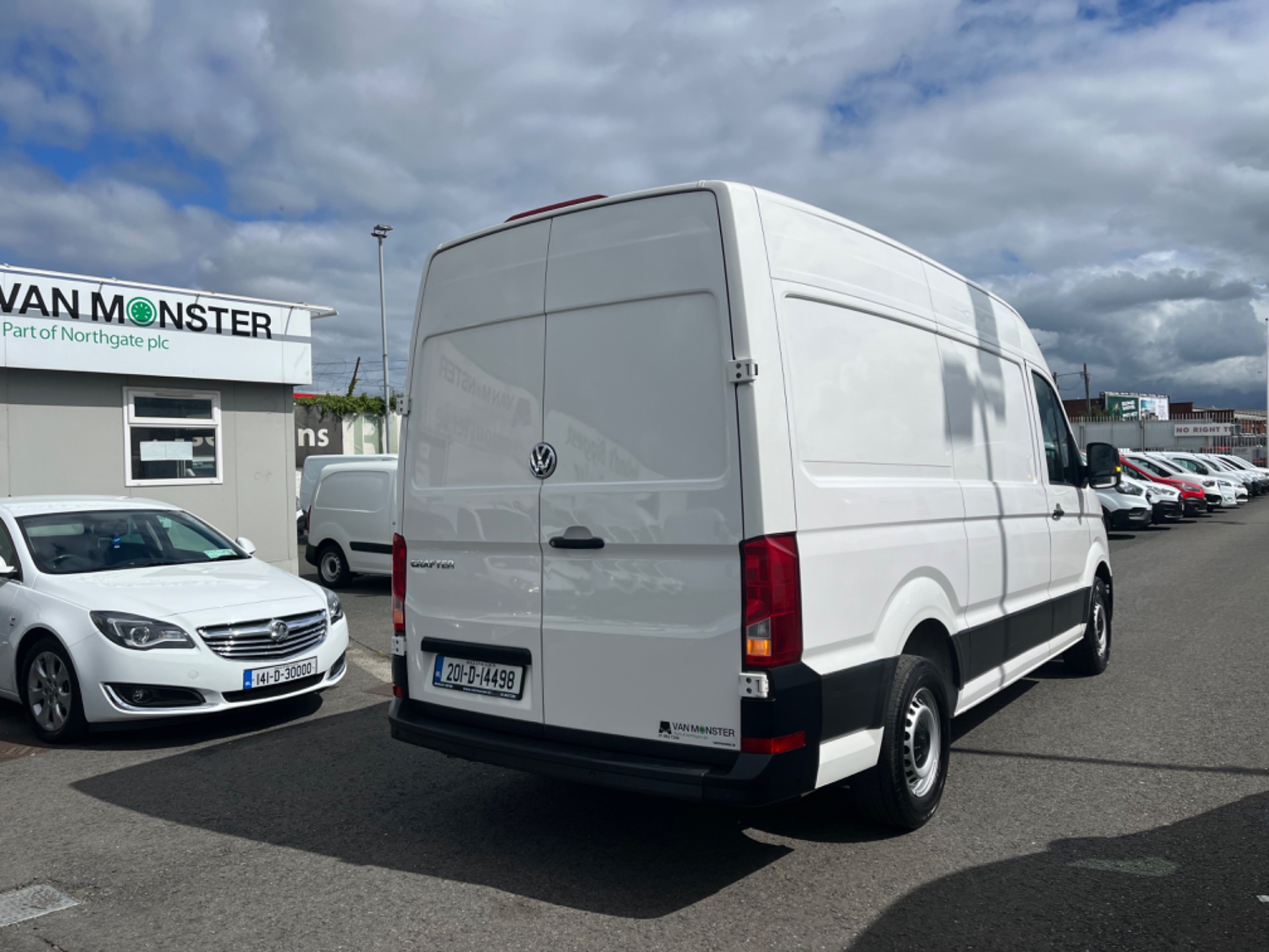2020 Volkswagen Crafter 35 MWB 140HP M6F 5DR (201D14498) Thumbnail 7