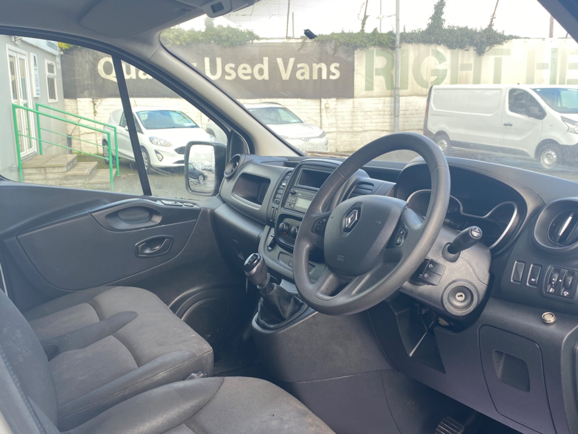 2020 Renault Trafic LL30 Energy DCI 120 Business P (201D18570) Thumbnail 8
