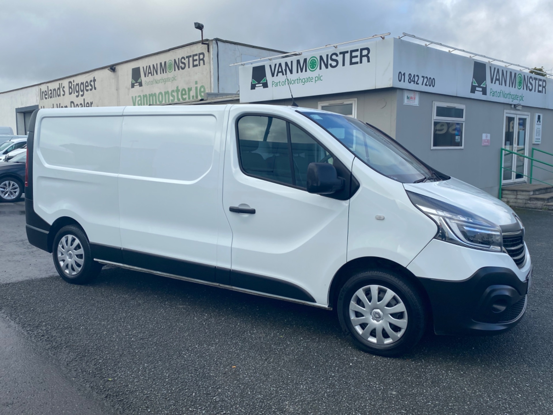 2020 Renault Trafic LL30 Energy DCI 120 Business P (201D18570) Thumbnail 1
