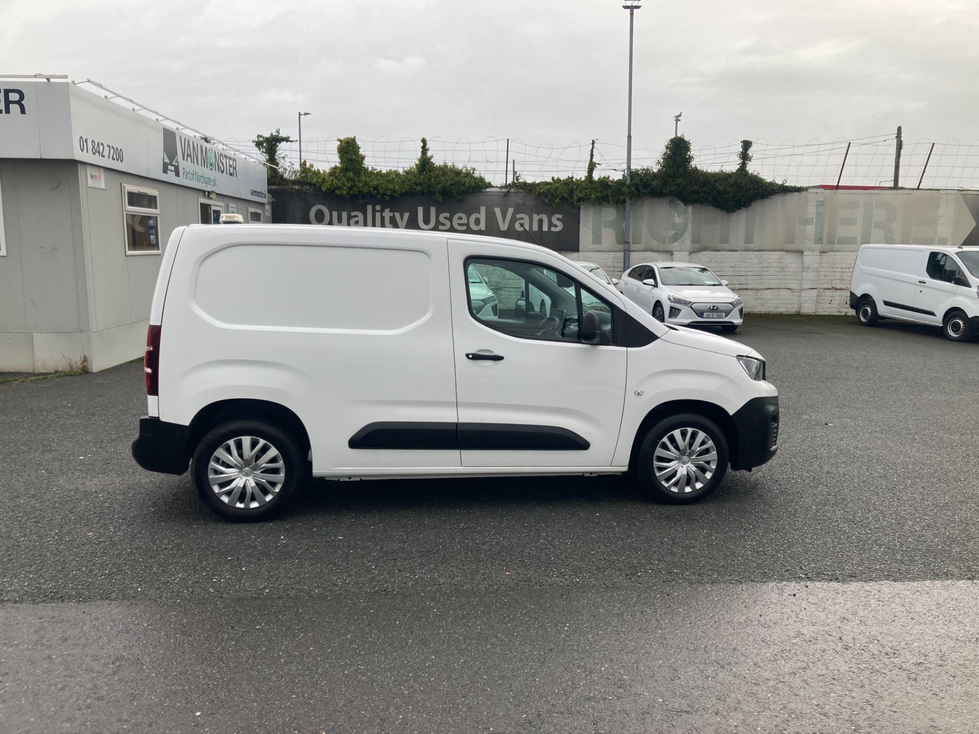 2020 Peugeot Partner Professional Plus 1.5 Blue HDI (202D19110) Image 8