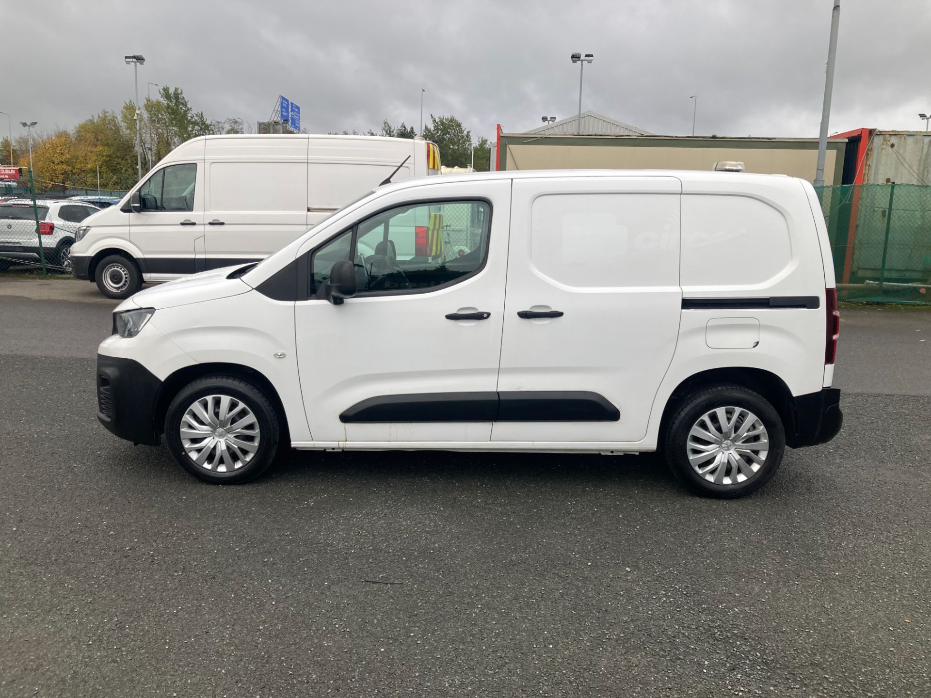 2020 Peugeot Partner Professional Plus 1.5 Blue HDI (202D19110) Image 4