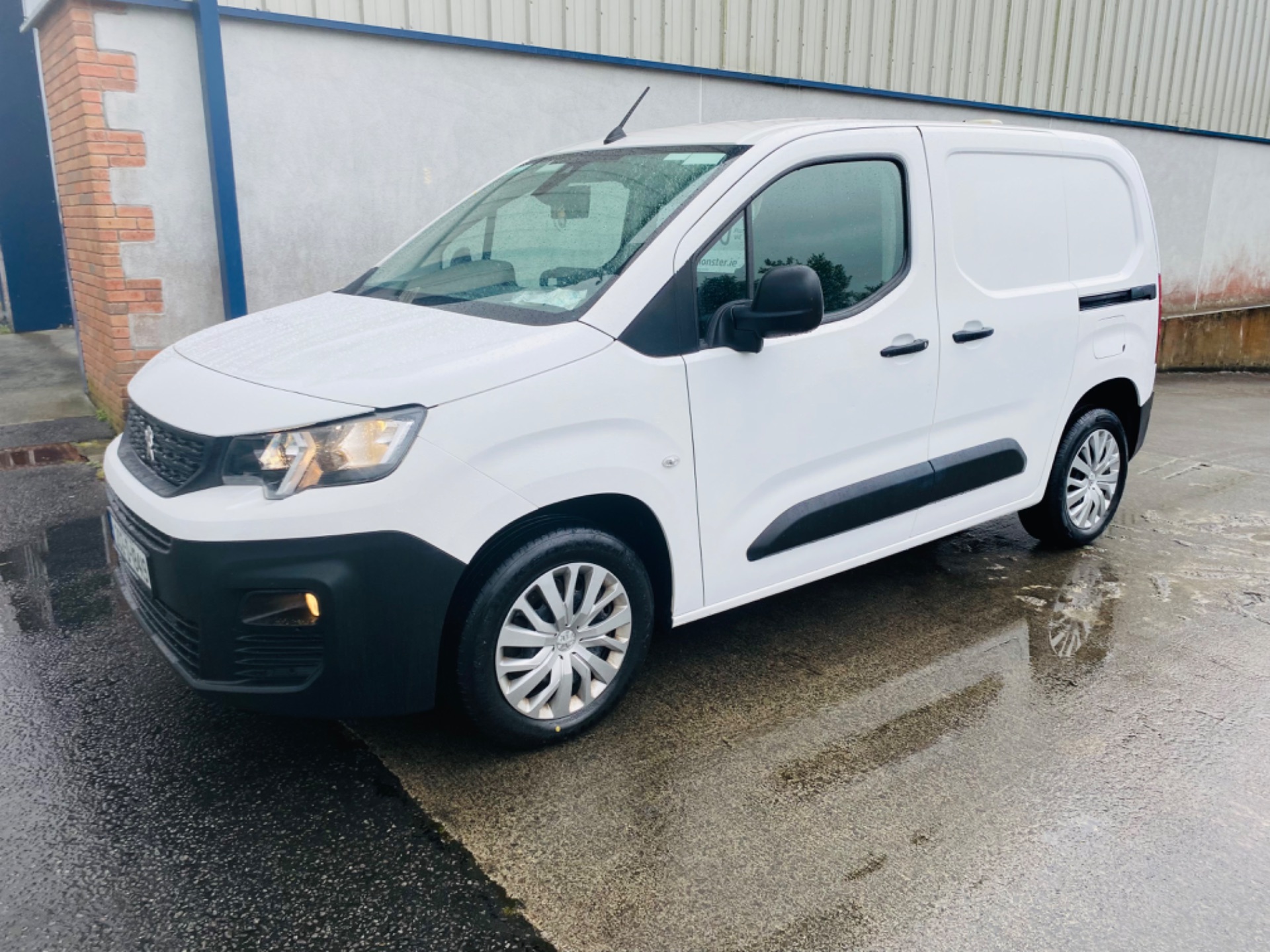 2020 Peugeot Partner Professional Plus 1.5 Blue HDI (202D18419)