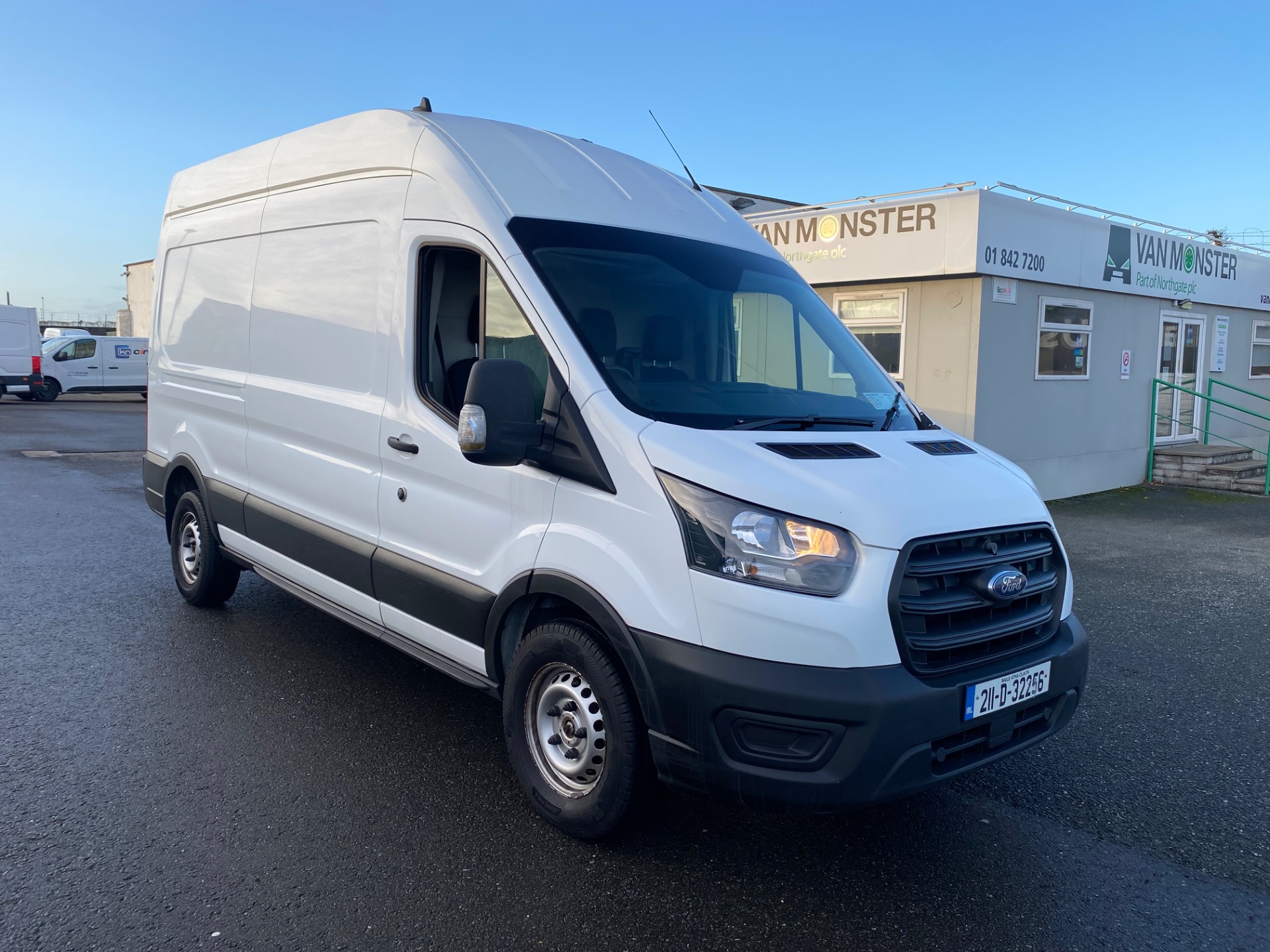 2021 Ford Transit 350L Base 2.0TD130 M6 FWD 3DR (211D32256)