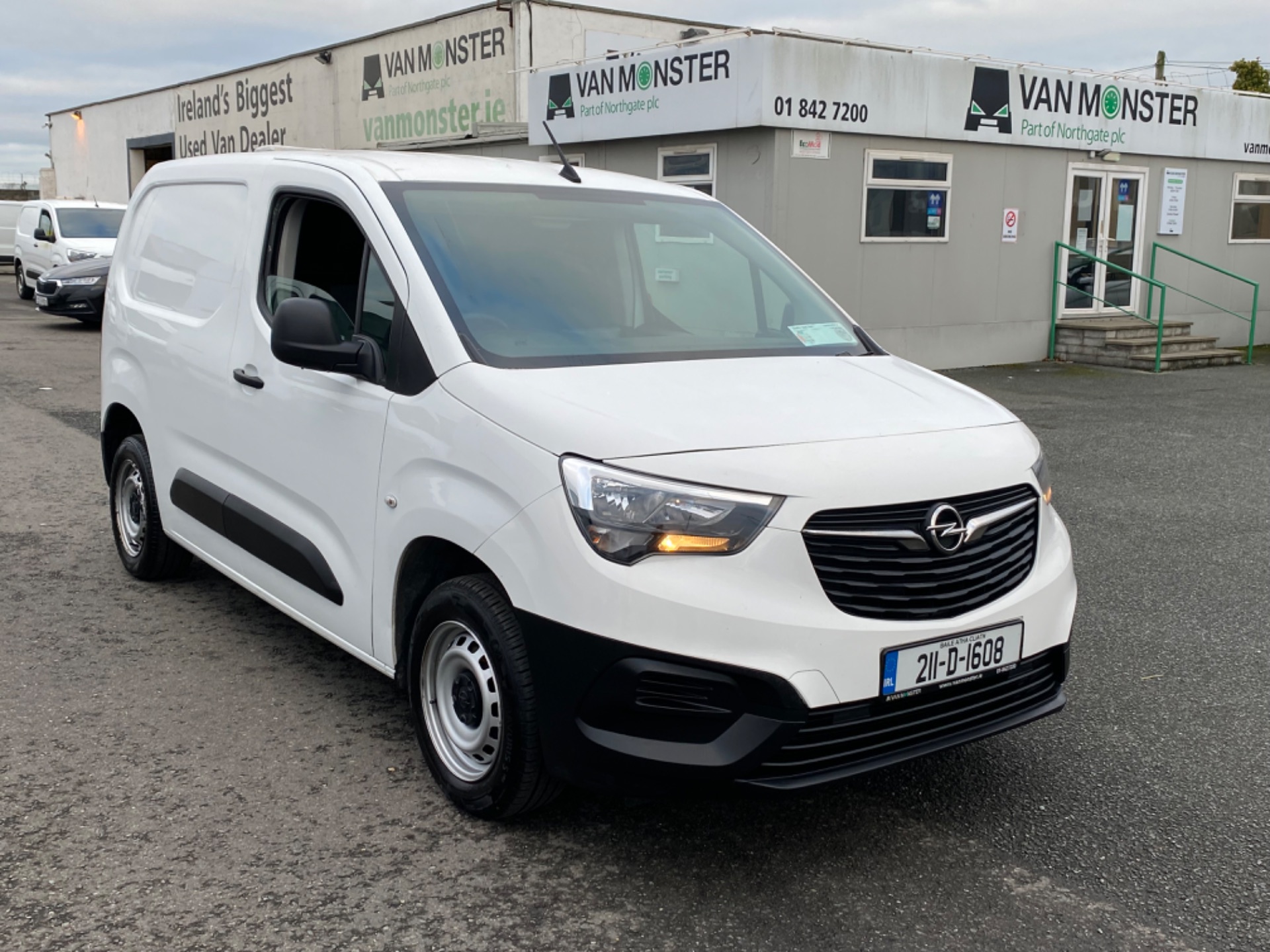 2021 Opel Combo L1h1-1.5 (75PS) Turb 5DR (211D1608)