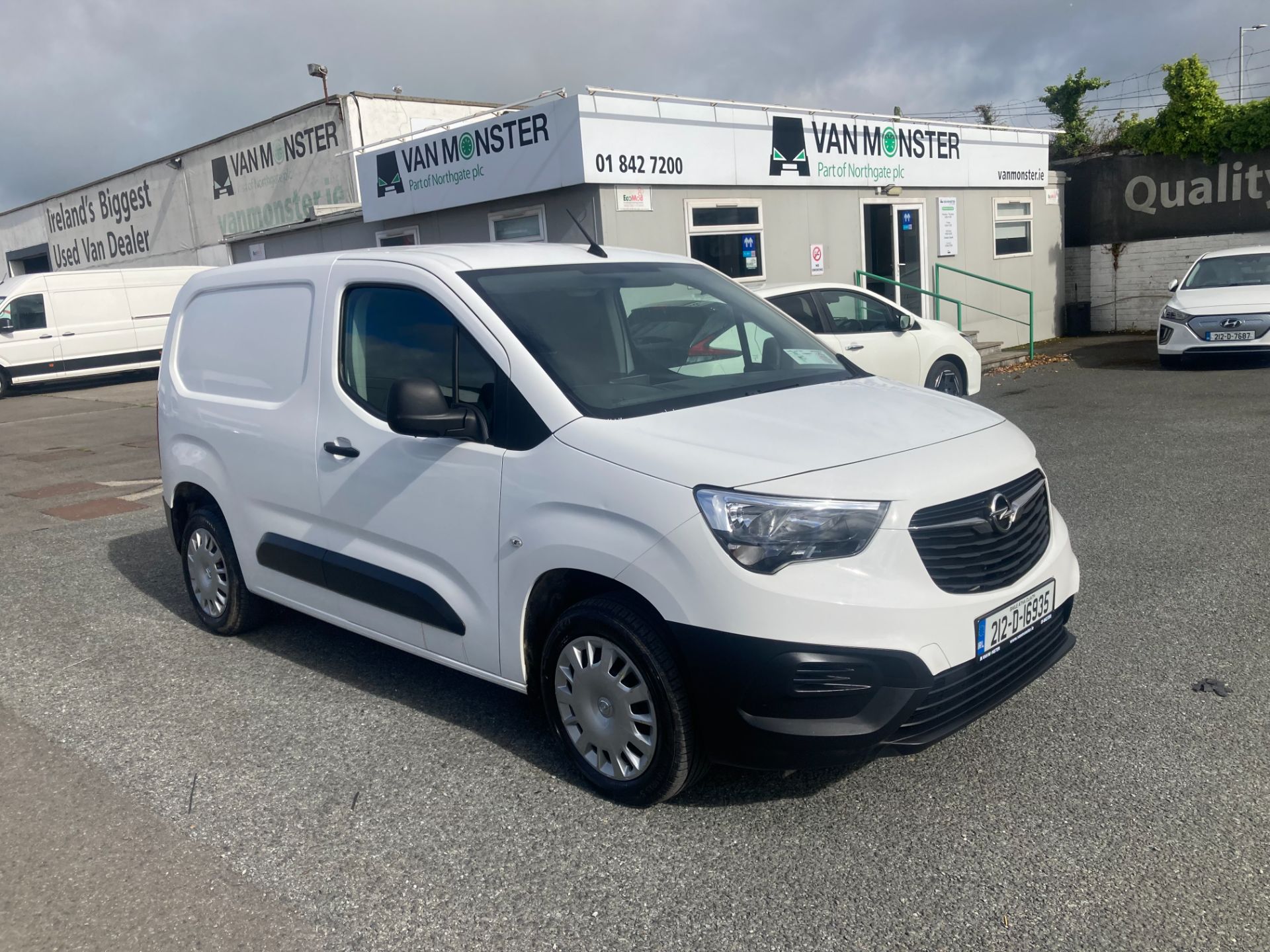 2021 Opel Combo My21-l1h1-1.5 75ps-dsl-5sp 5DR (212D16935)