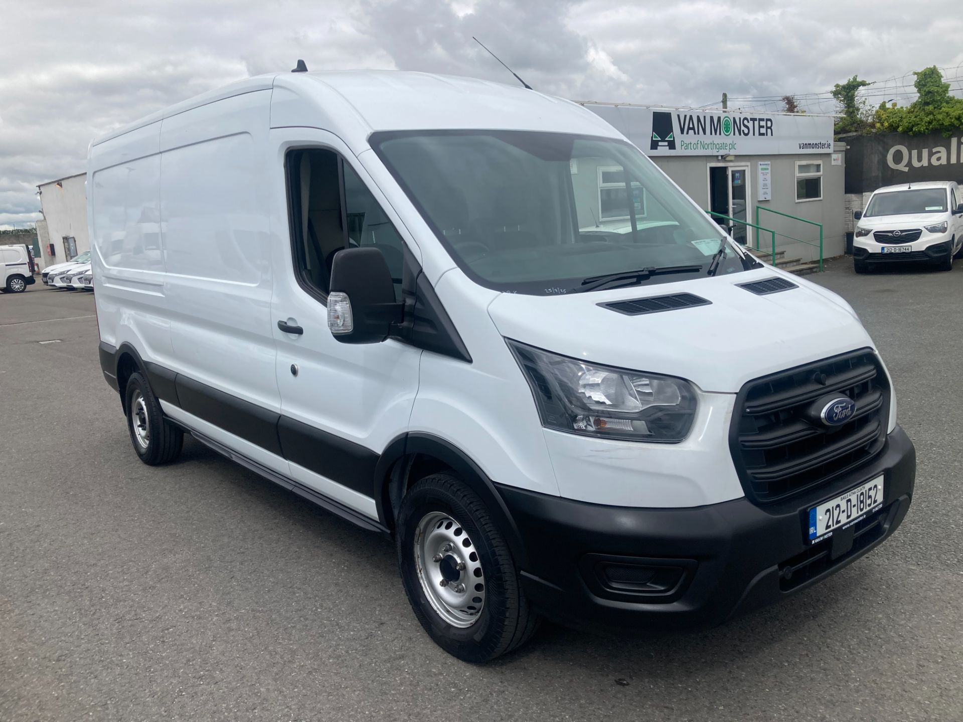 2021 Ford Transit 350L Base 2.0TD105 M6 FWD LWB (212D18152)