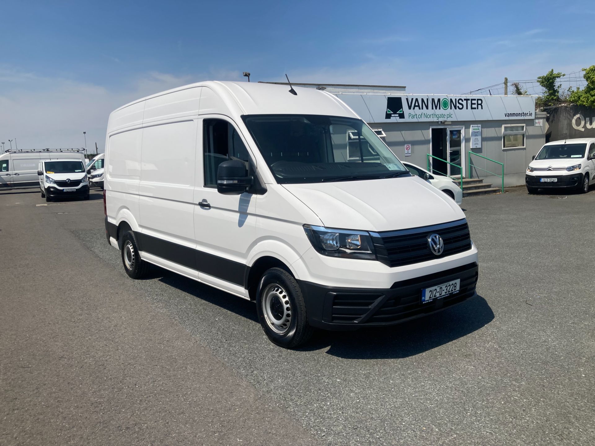 2021 Volkswagen Crafter 35 MWB 140HP M6F 5DR (212D3228)
