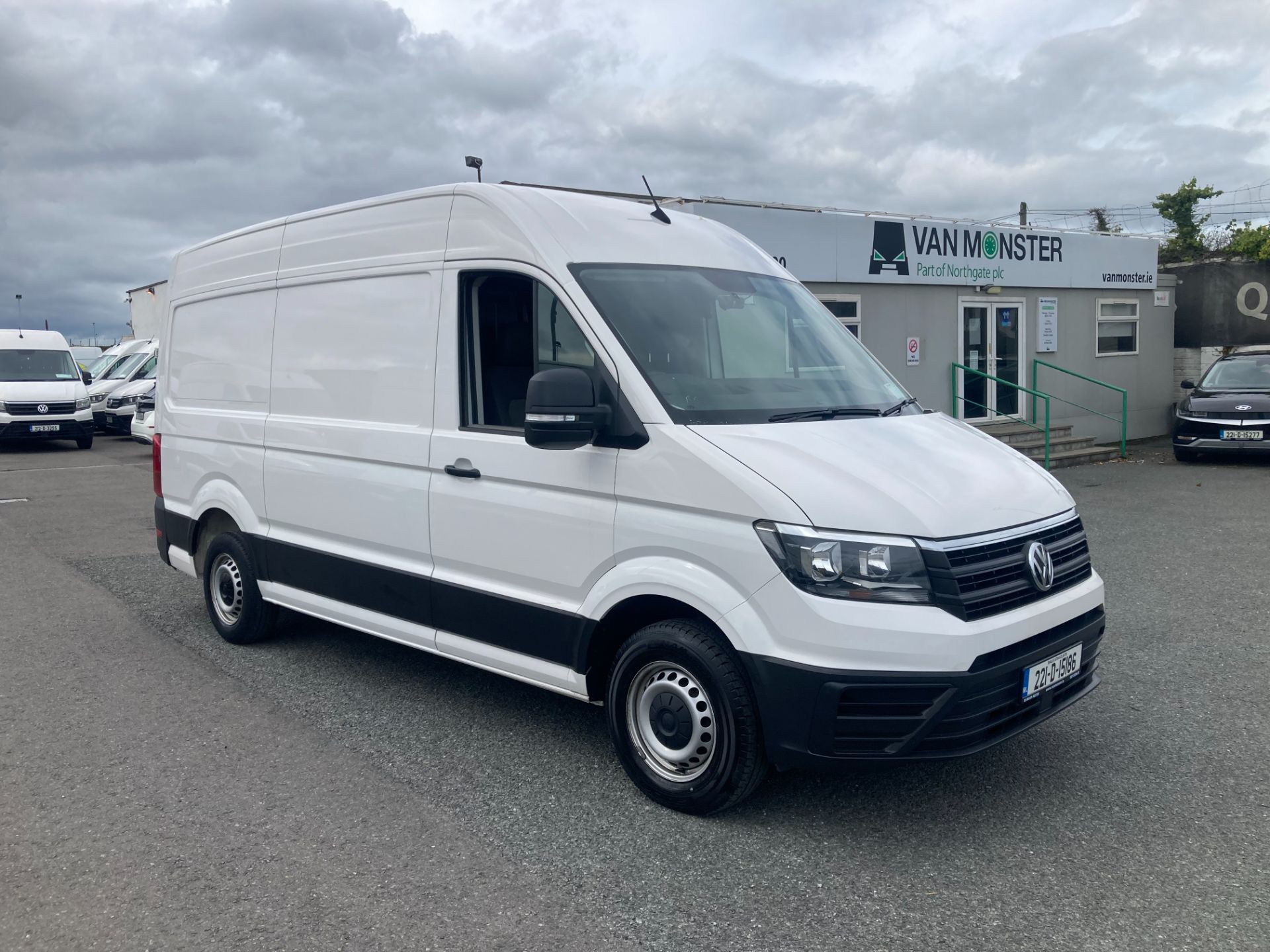 2022 Volkswagen Crafter 35 MWB 140HP M6F 5DR (221D15186)